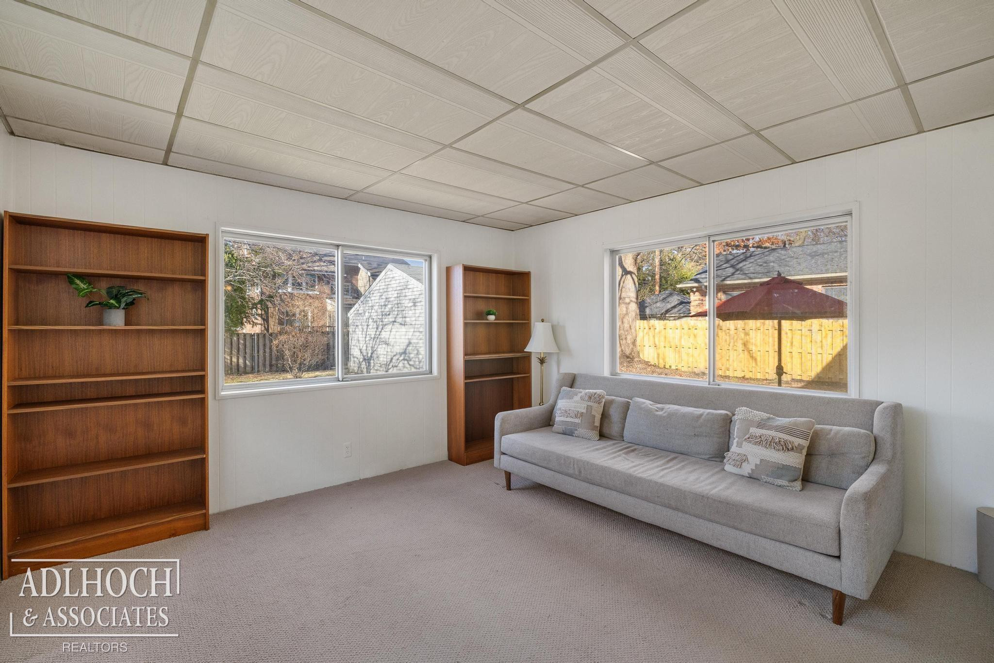 883 Lakepointe Street, Grosse Pointe, MI 48230 — Photo 17