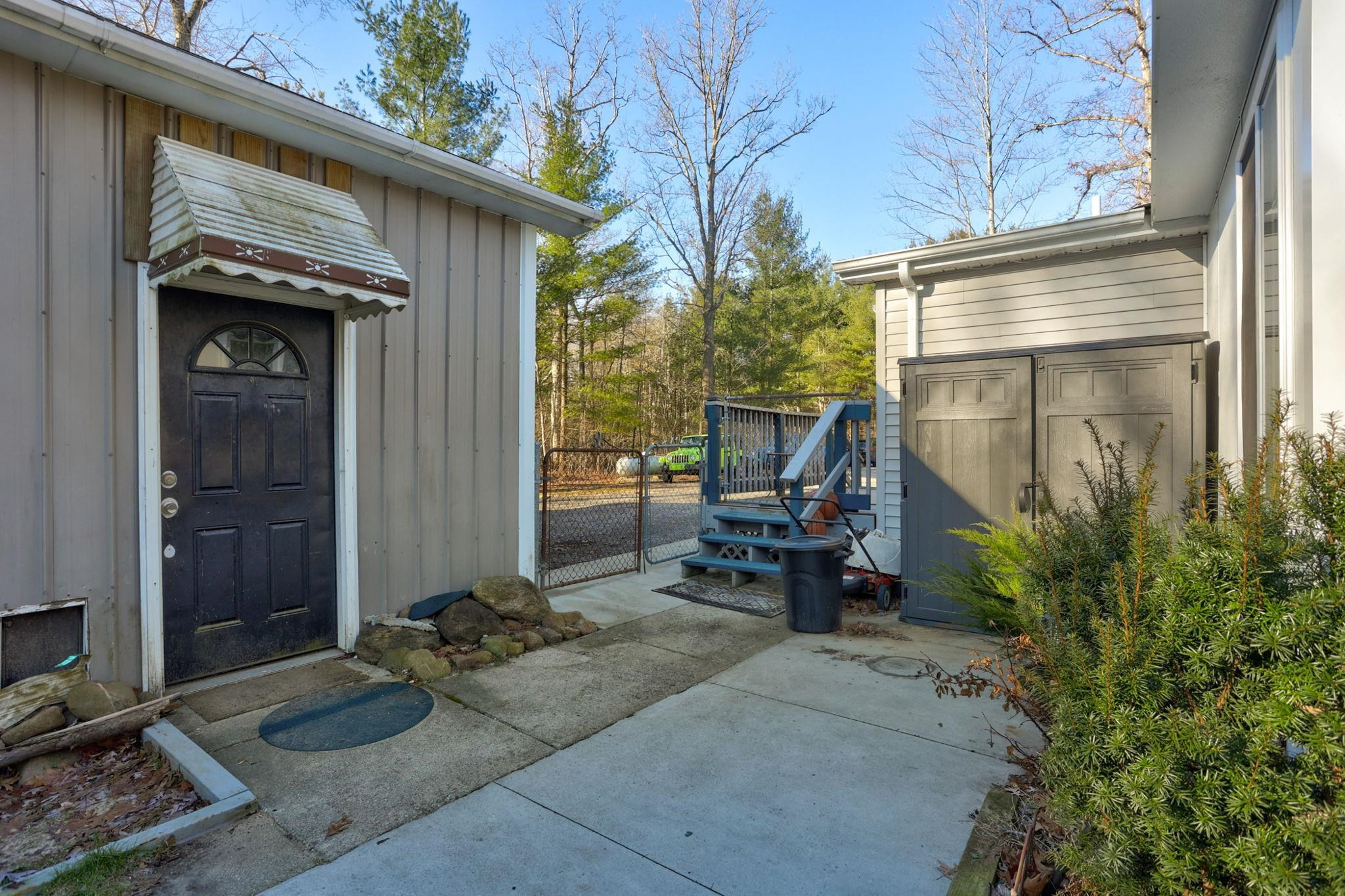 13225 East Road, Montrose, MI 48457 — Photo 32