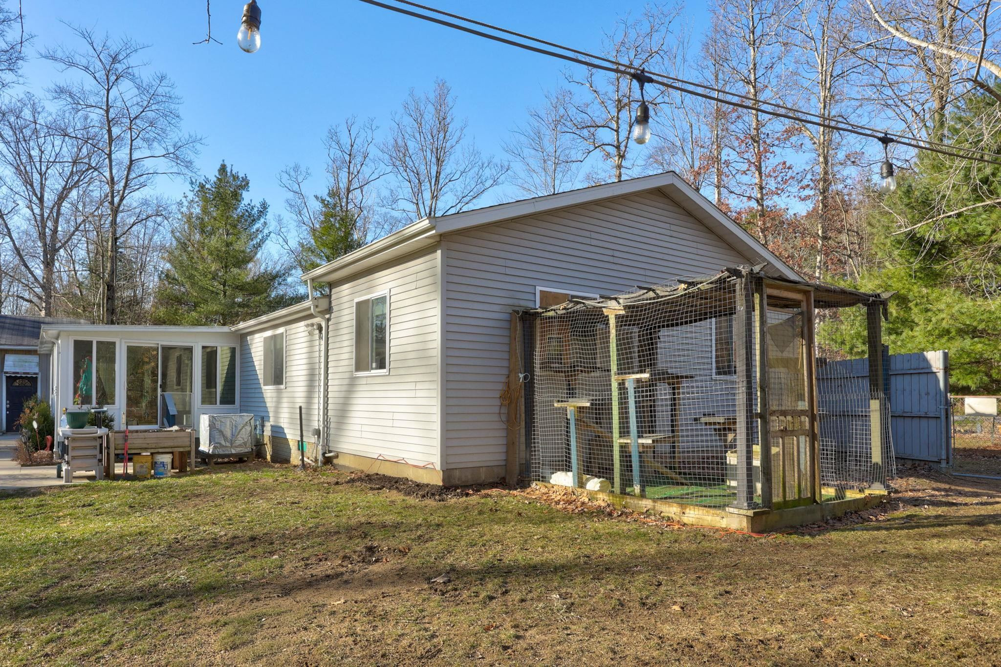 13225 East Road, Montrose, MI 48457 — Photo 37
