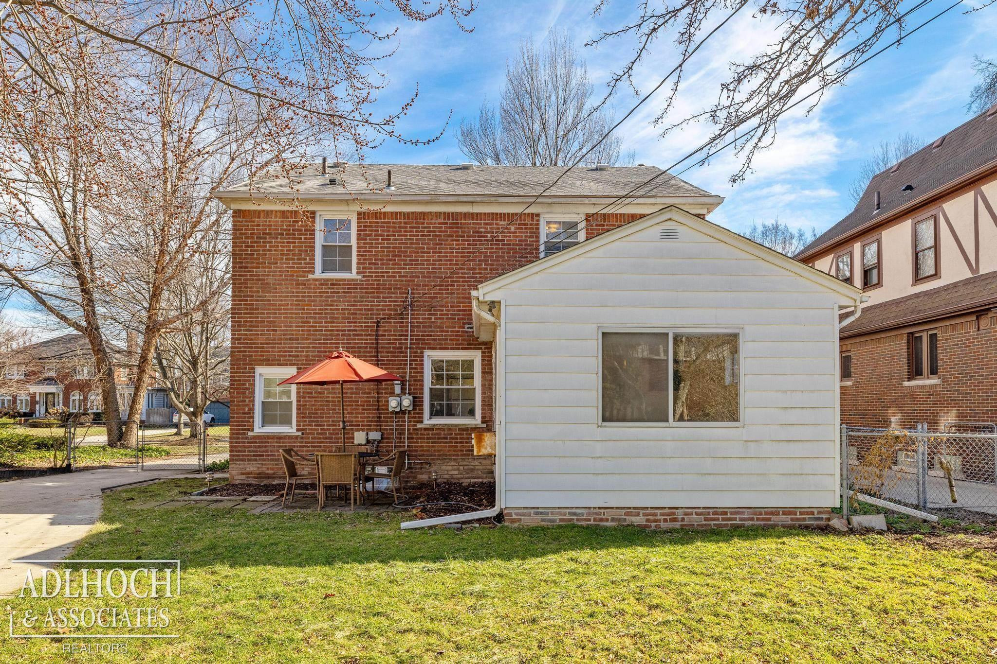 883 Lakepointe Street, Grosse Pointe, MI 48230 — Photo 33