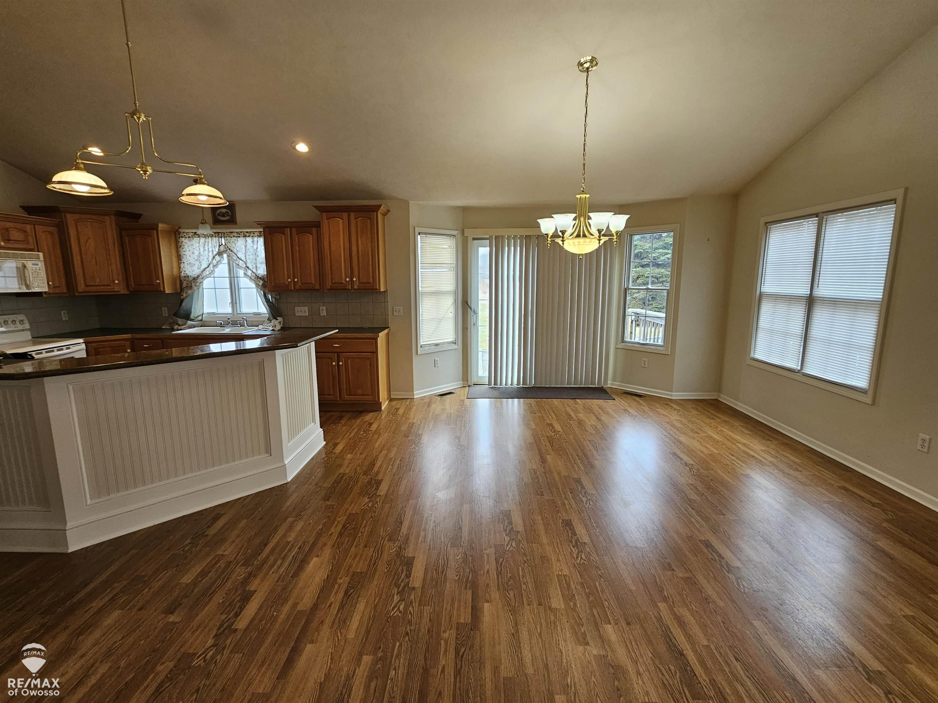 2431 S Morrice Road, Owosso, MI 48867 — Photo 7