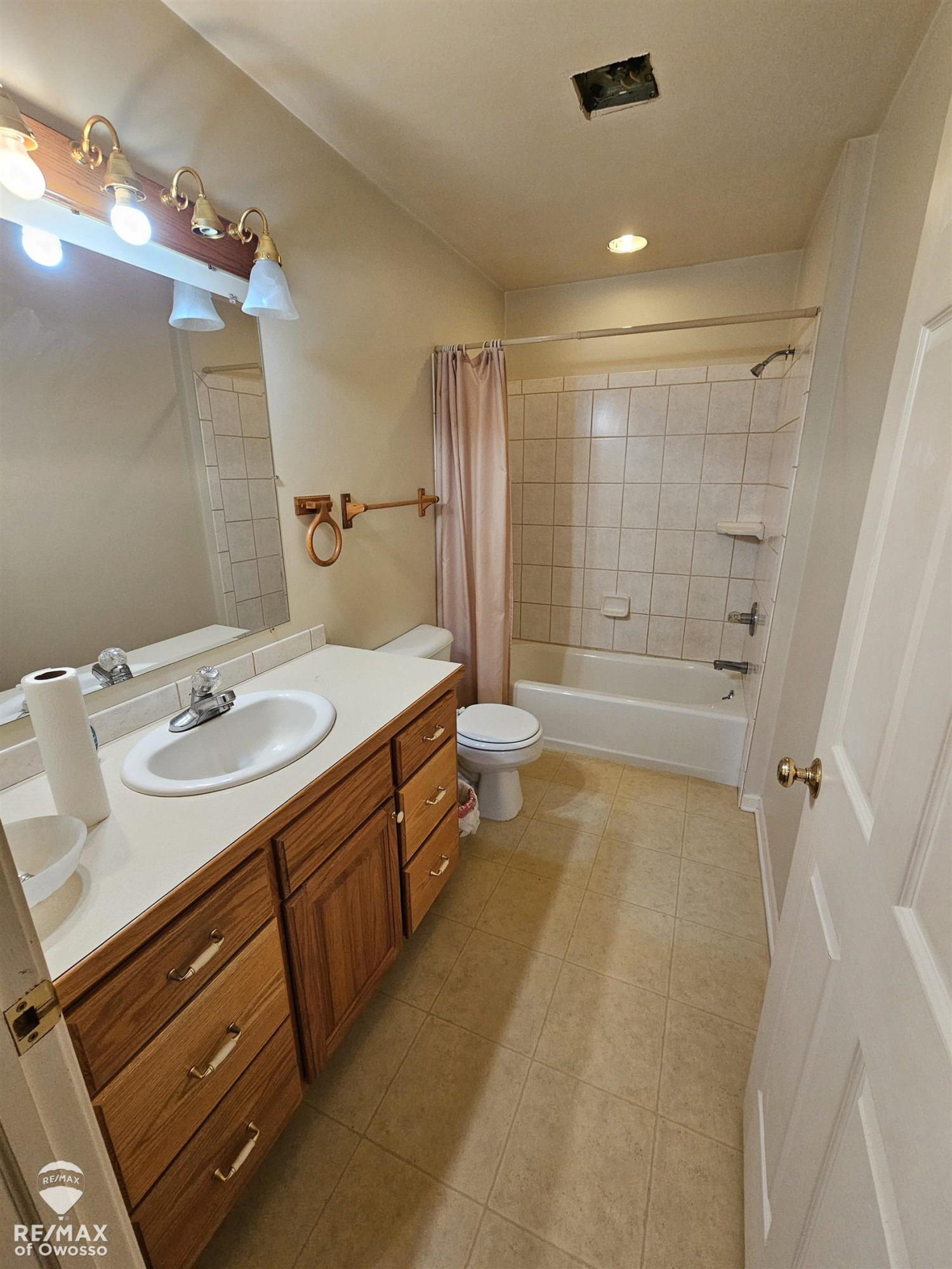 2431 S Morrice Road, Owosso, MI 48867 — Photo 12