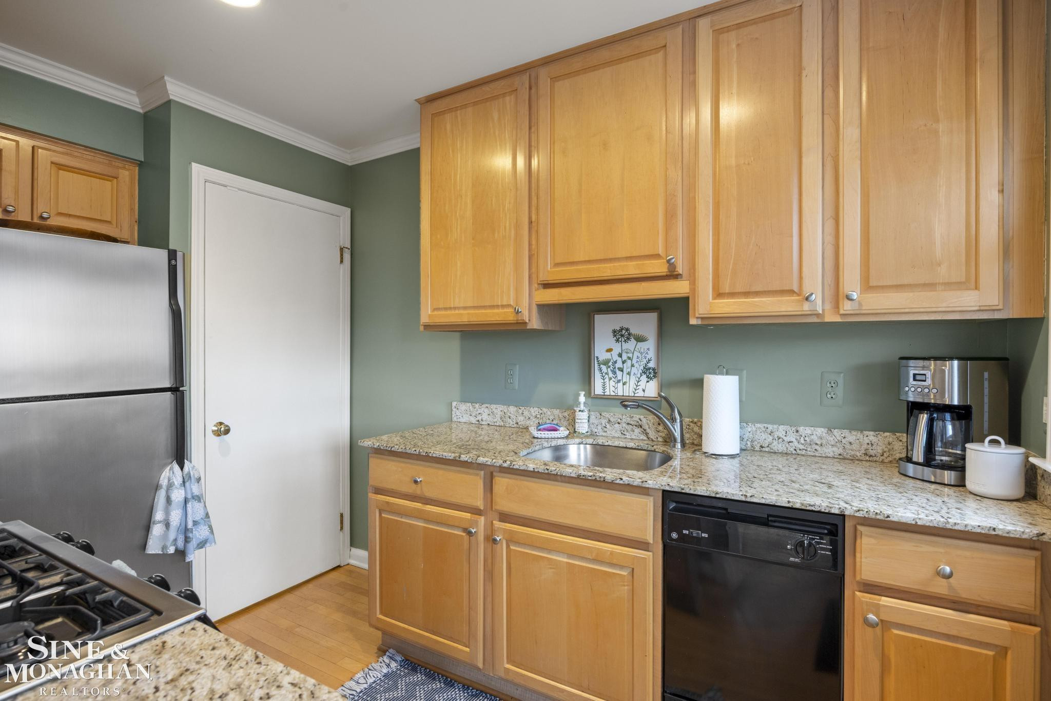 693 1/2 Saint Clair Street, Grosse Pointe, MI 48230 — Photo 10