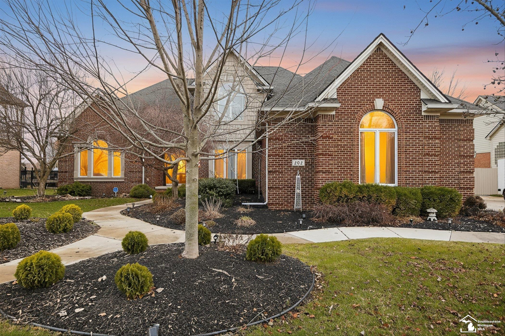 9619 Tree Top Court, Pinckney, MI, 48169