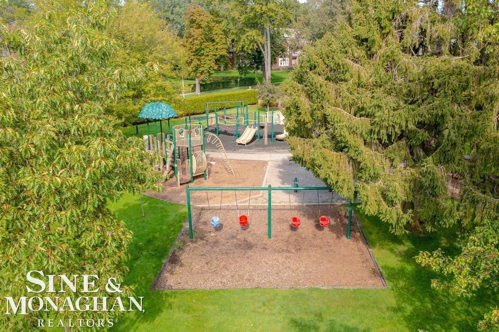 693 1/2 Saint Clair Street, Grosse Pointe, MI 48230 — Photo 41