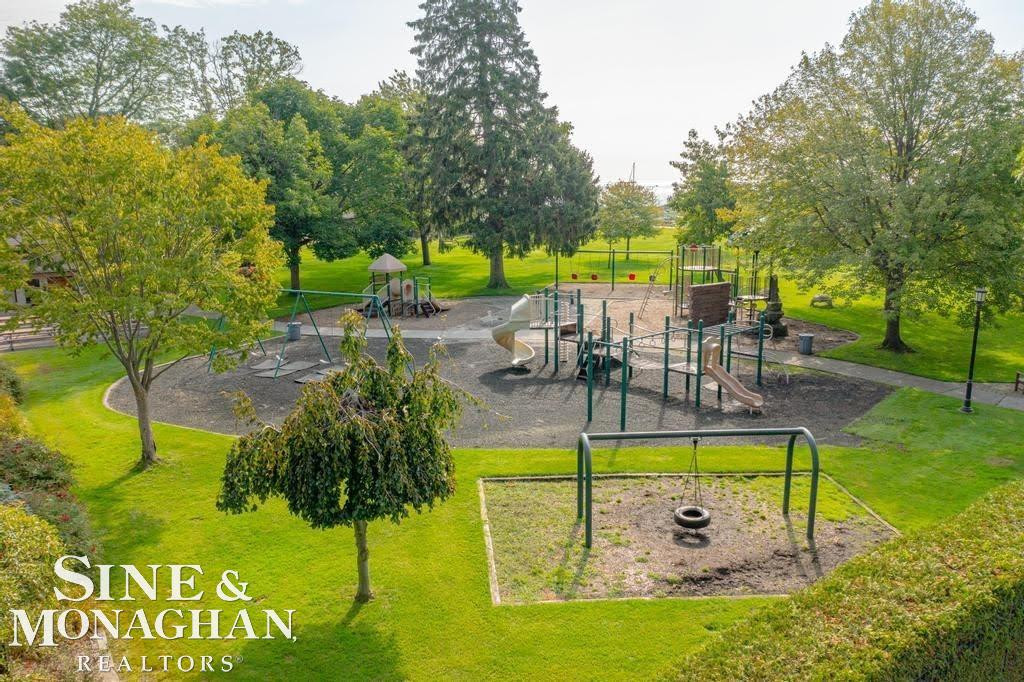 693 1/2 Saint Clair Street, Grosse Pointe, MI 48230 — Photo 42