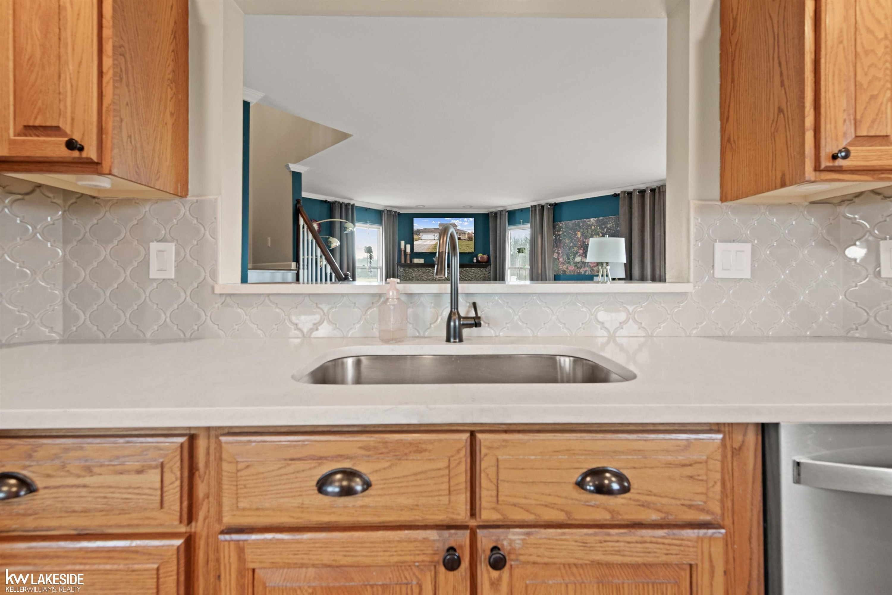 8415 Emmett Road, Yale, MI 48097 — Photo 11