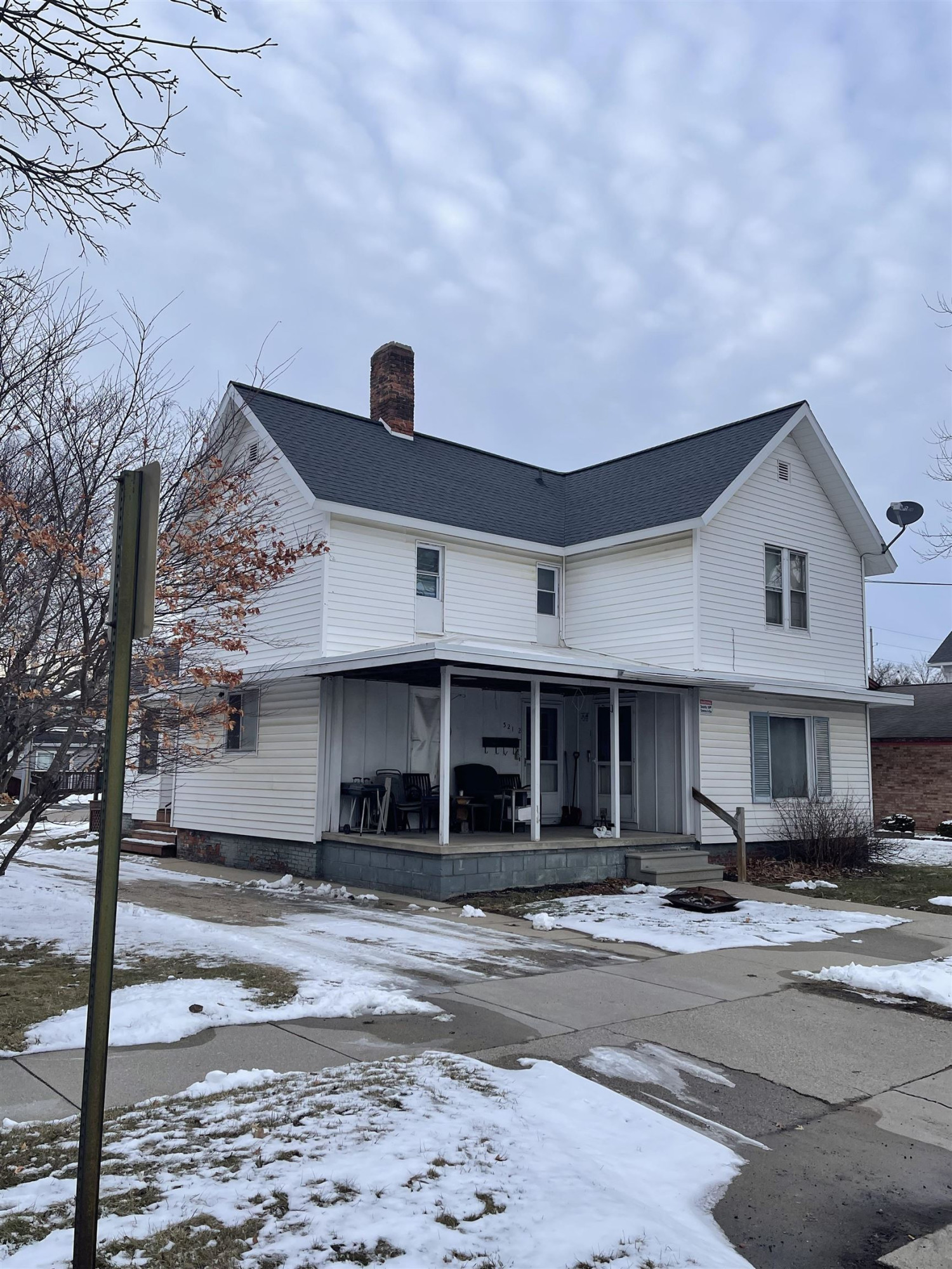 321 N Ball Street, Owosso, MI 48867 — Photo 2