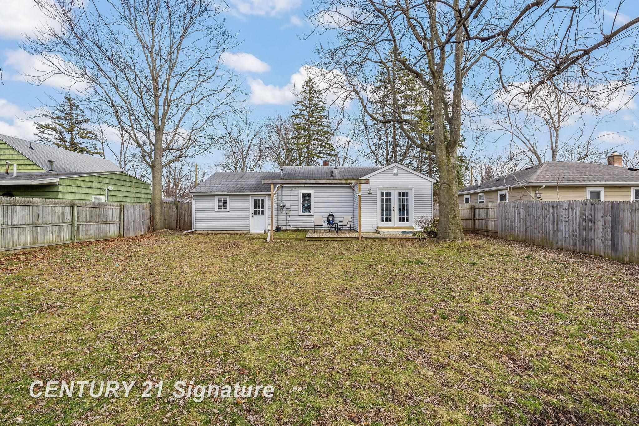 2115 Carolina Street, Midland, MI 48642 — Photo 4