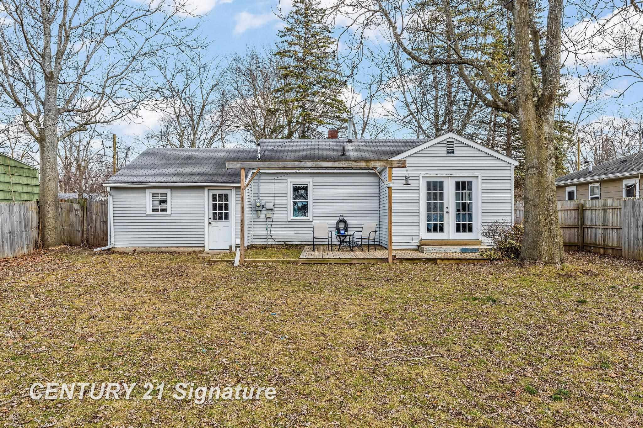 2115 Carolina Street, Midland, MI 48642 — Photo 5