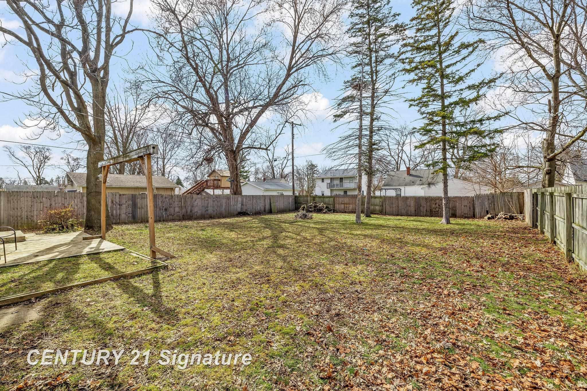 2115 Carolina Street, Midland, MI 48642 — Photo 7