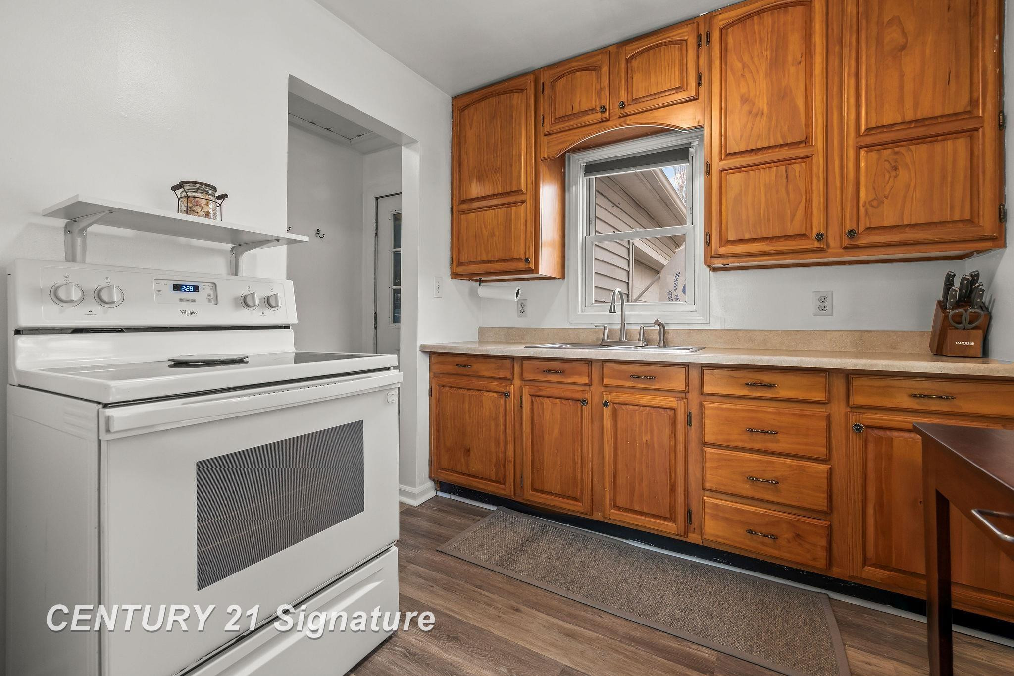 2115 Carolina Street, Midland, MI 48642 — Photo 18