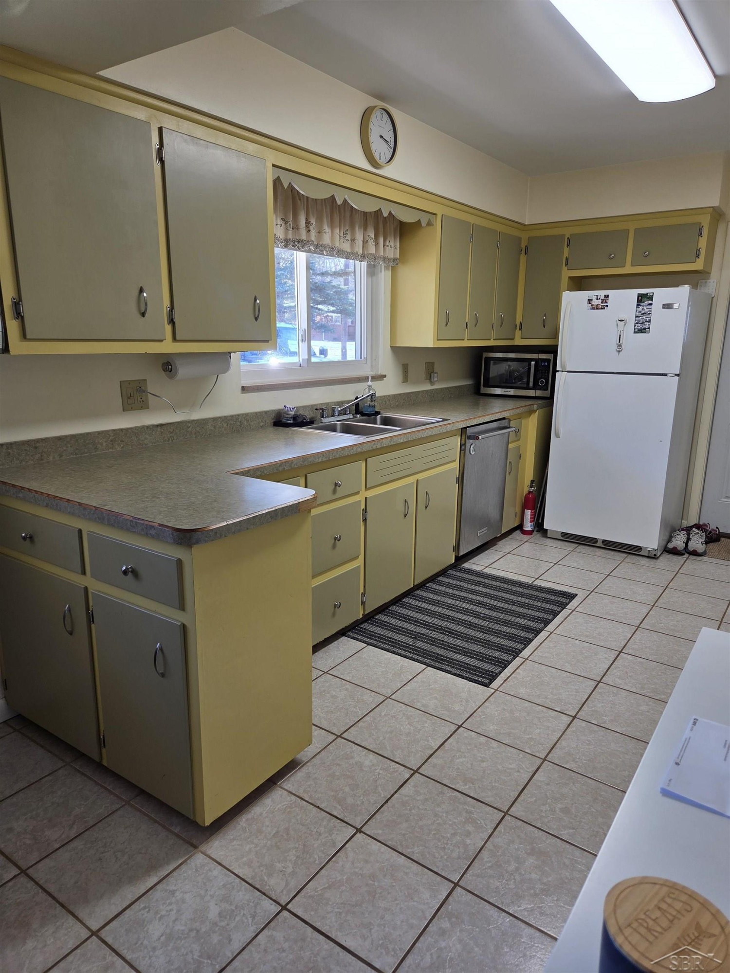 8020 Winchester Court, Saginaw, MI 48609 — Photo 3