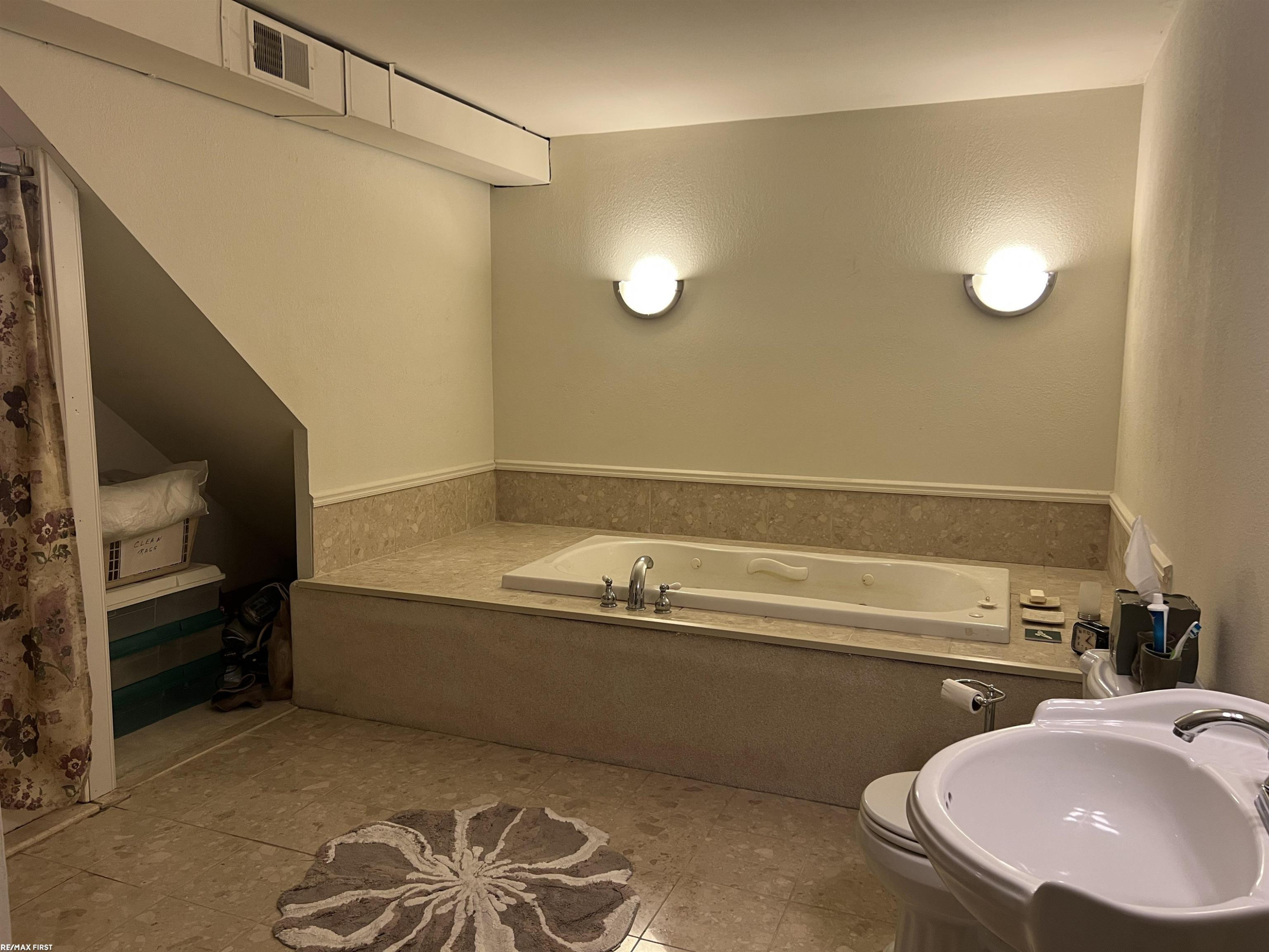 33857 Michigamme Drive, Chesterfield, MI 48047 — Photo 16