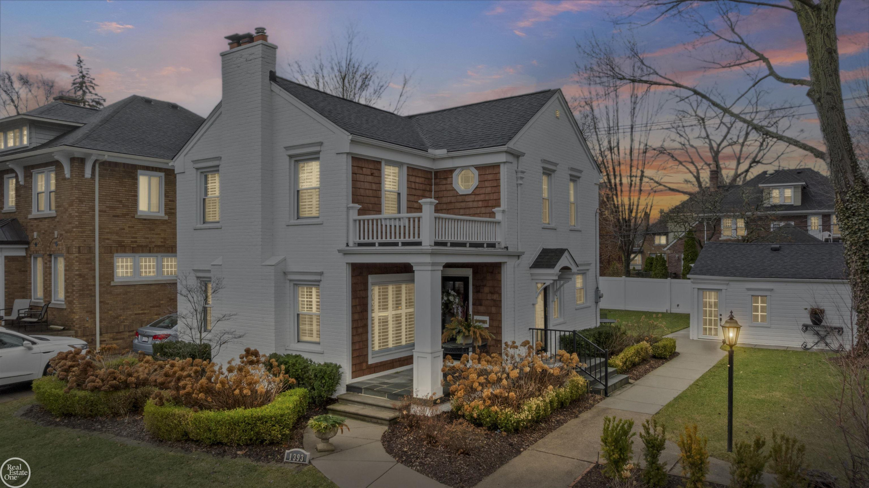 1393 Grayton St Street, Grosse Pointe Park, MI 48230 — front exterior