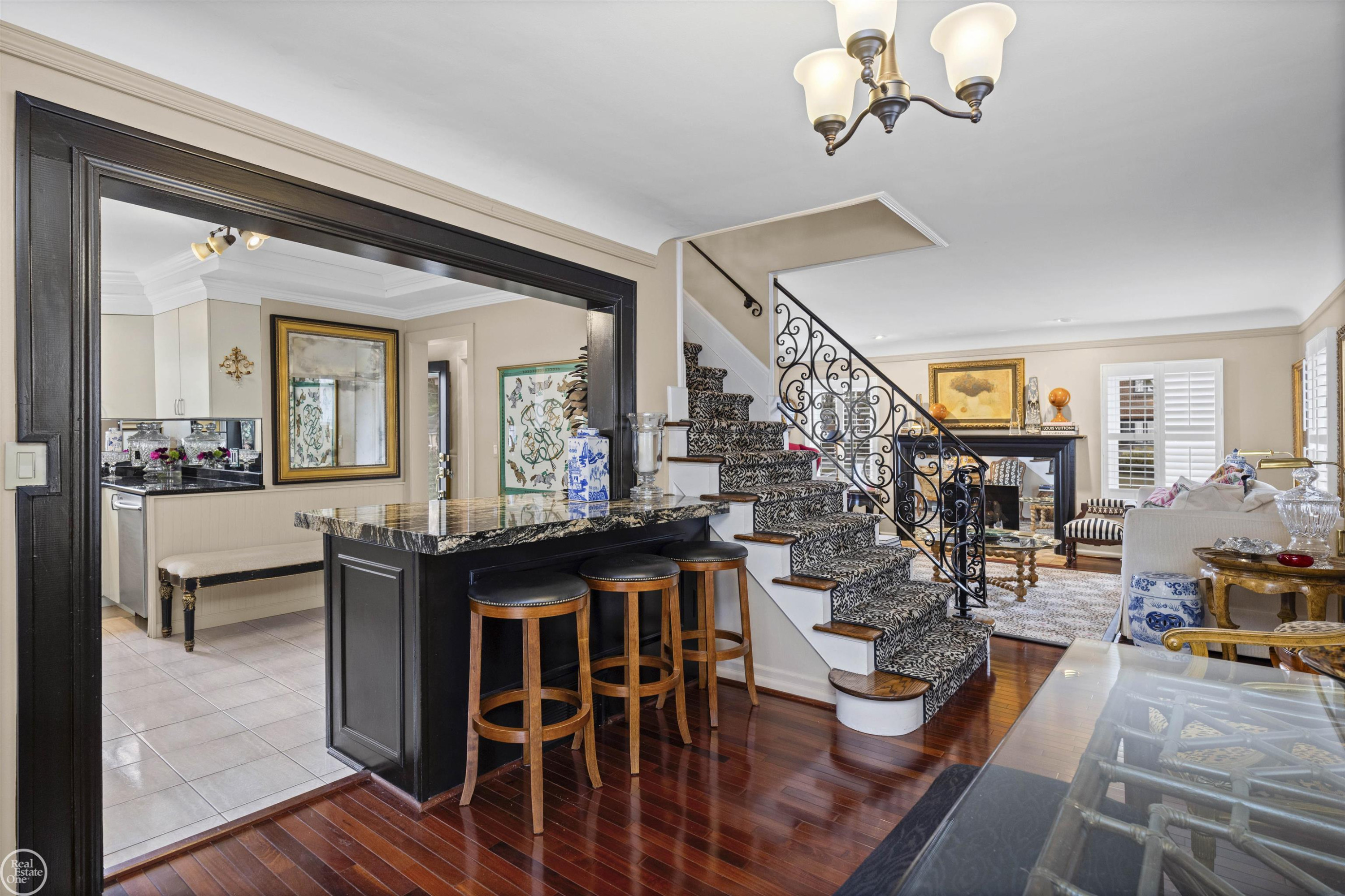 1393 Grayton St Street, Grosse Pointe Park, MI 48230 — Photo 9