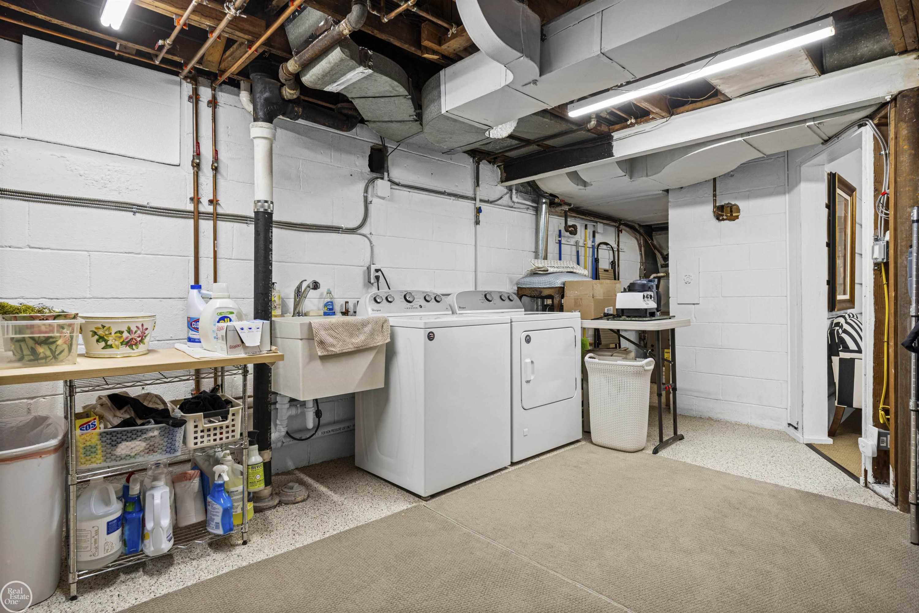 1393 Grayton St Street, Grosse Pointe Park, MI 48230 — Photo 43