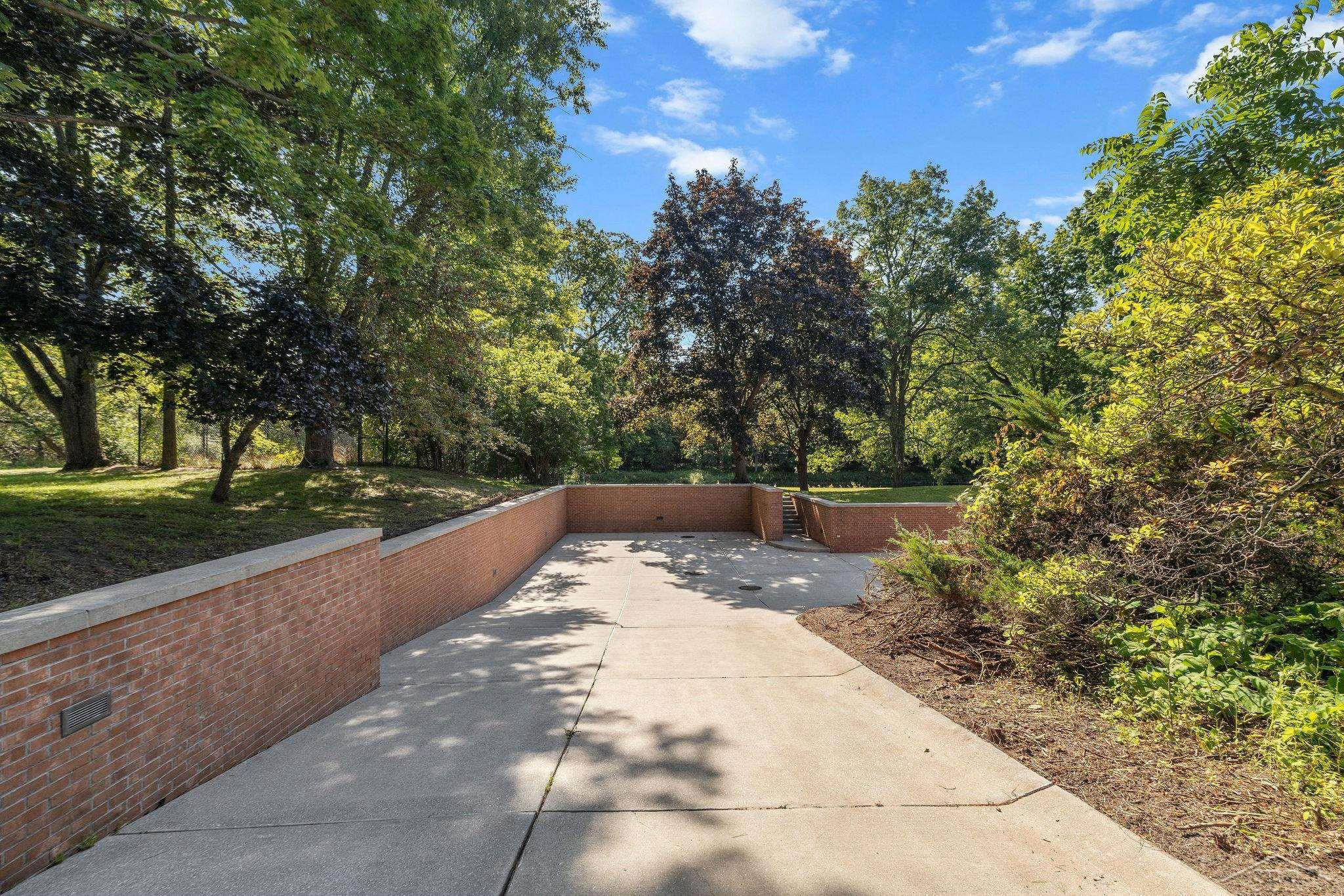 456/458 E Chippewa River Road, Midland, MI 48640 — Photo 15