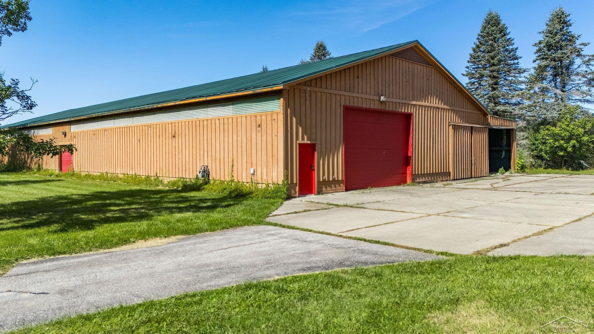 456/458 E Chippewa River Road, Midland, MI 48640 — Photo 76