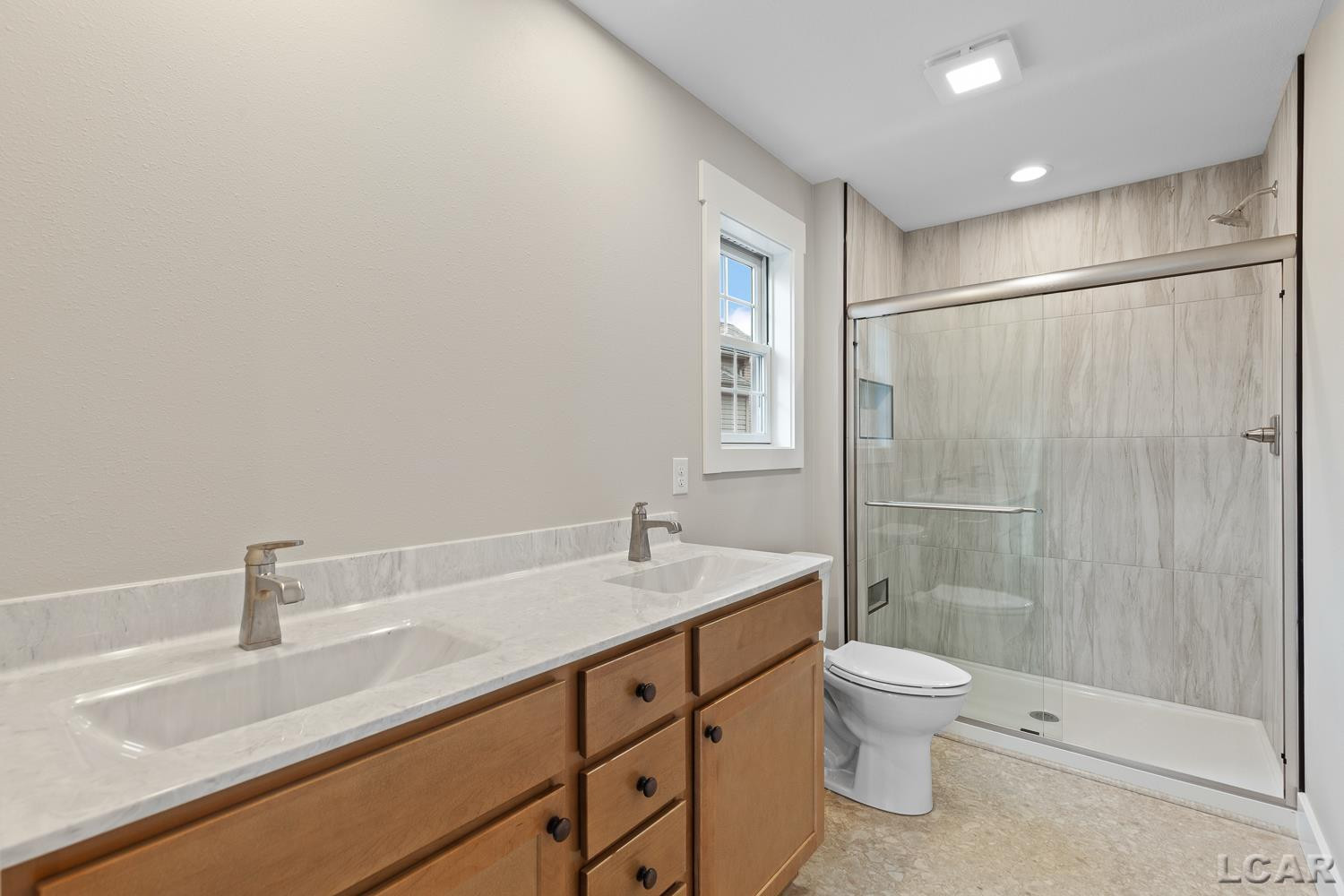 1637 Rivers Edge Court, Adrian, MI 49221 — Photo 25