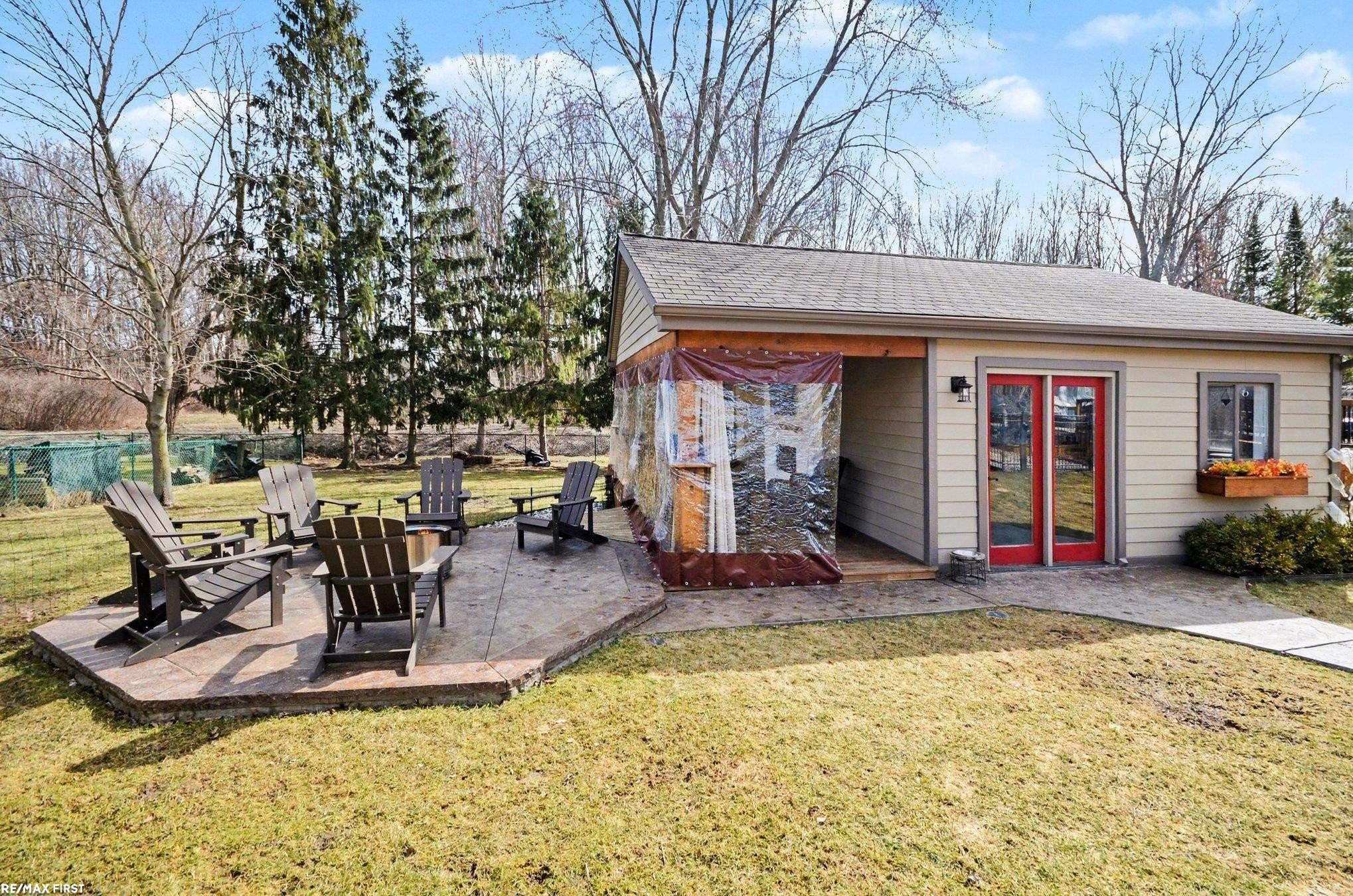 37084 Fox Pointe Drive, New Baltimore, MI 48047 — Photo 28