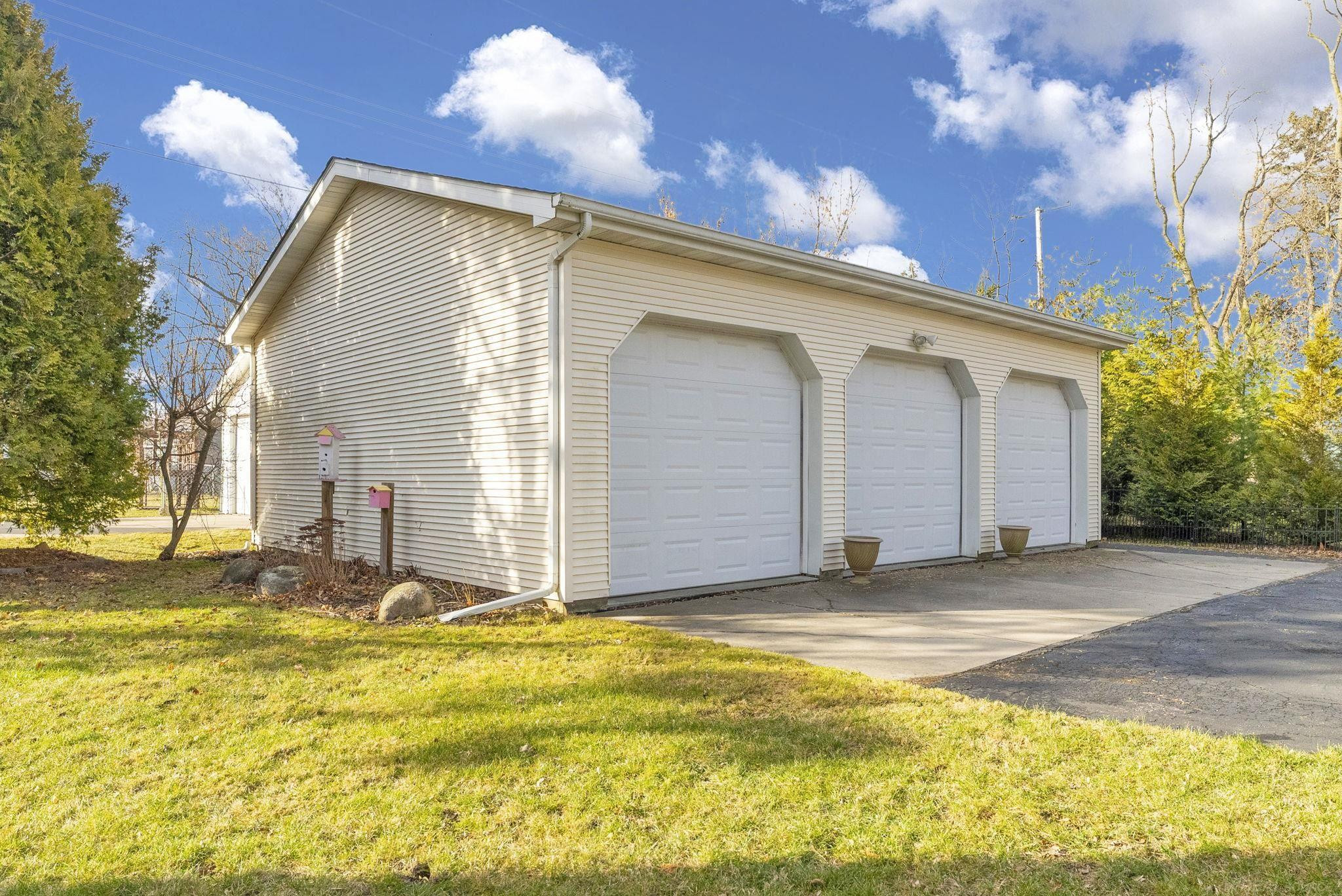 7318 Hubbard Street, Lexington, MI 48450 — Photo 53