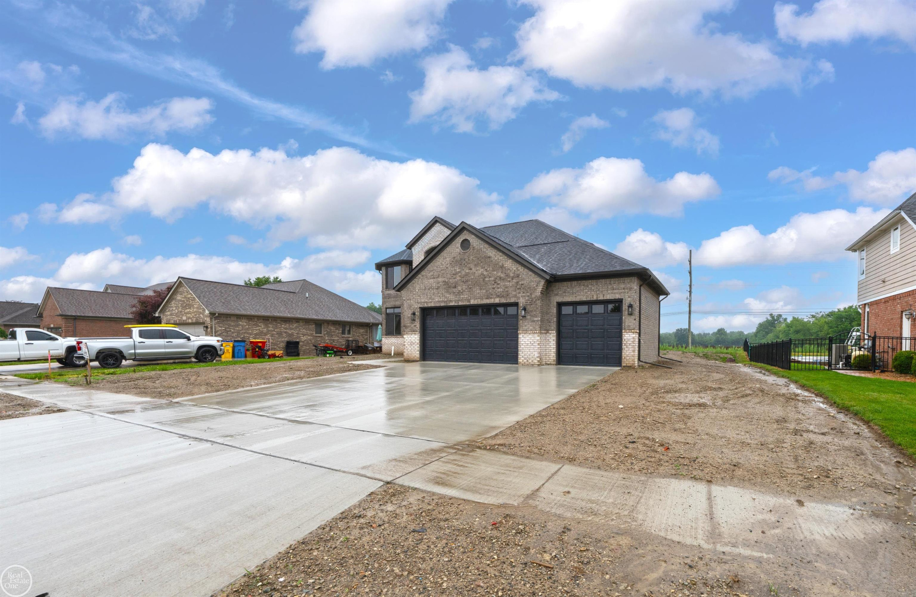 36711 N Pointe Drive, New Baltimore, MI 48047 — Photo 4
