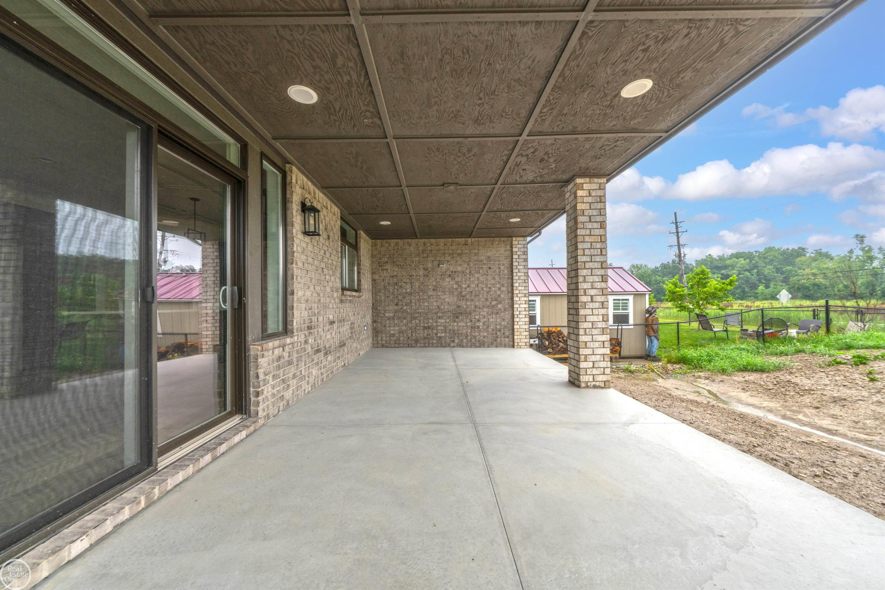 36711 N Pointe Drive, New Baltimore, MI 48047 — Photo 8