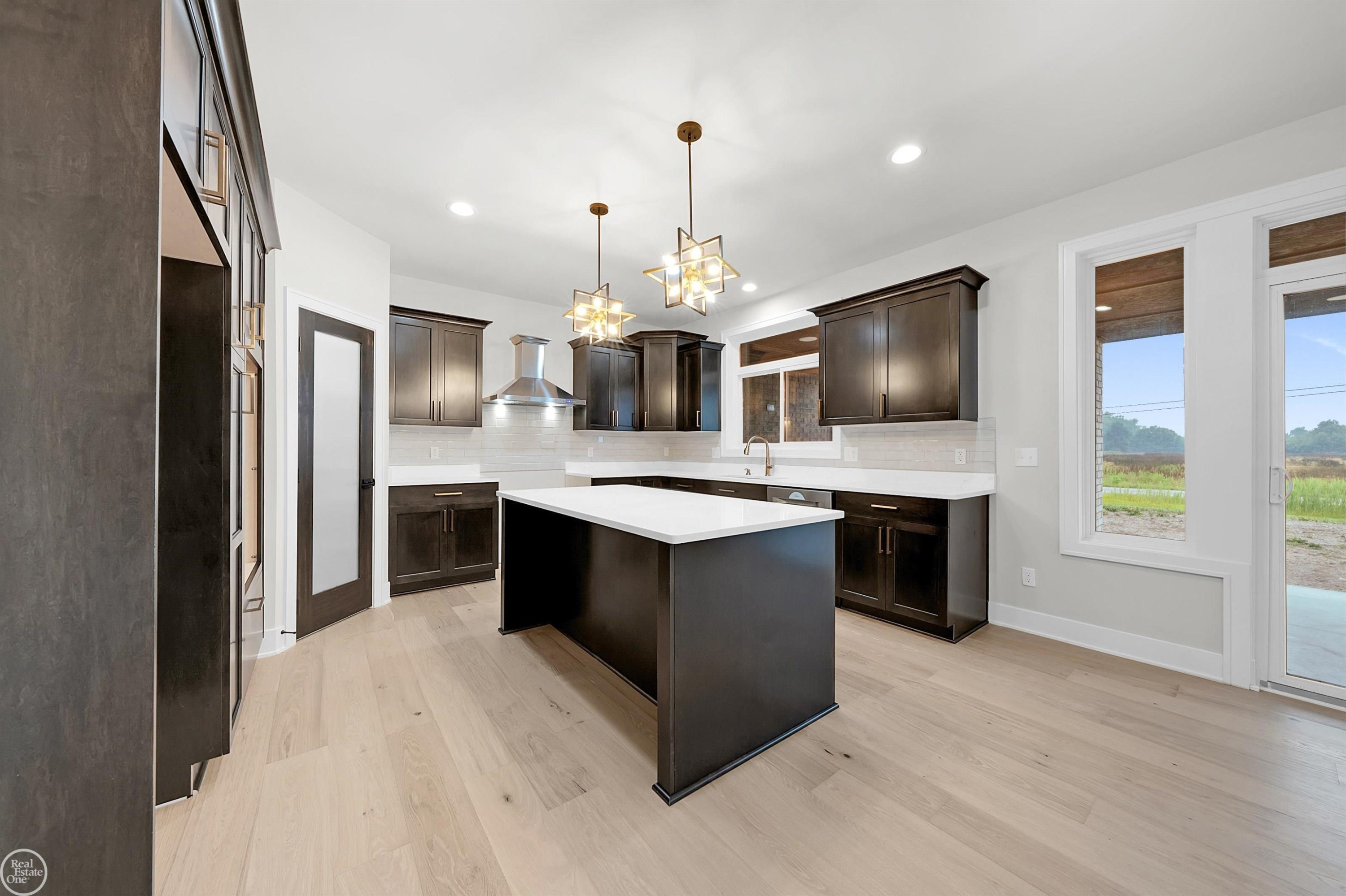 36711 N Pointe Drive, New Baltimore, MI 48047 — Photo 13