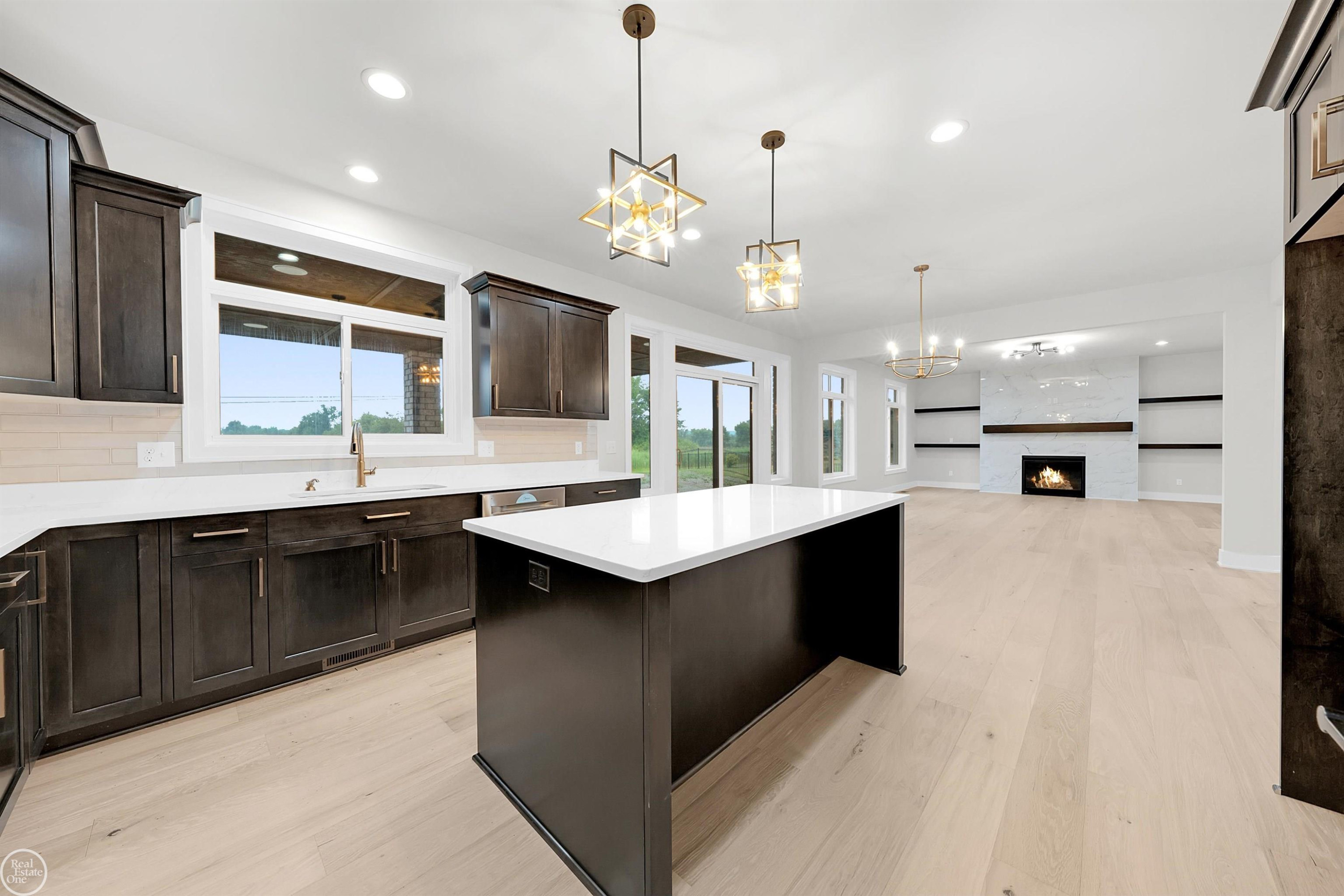 36711 N Pointe Drive, New Baltimore, MI 48047 — Photo 14