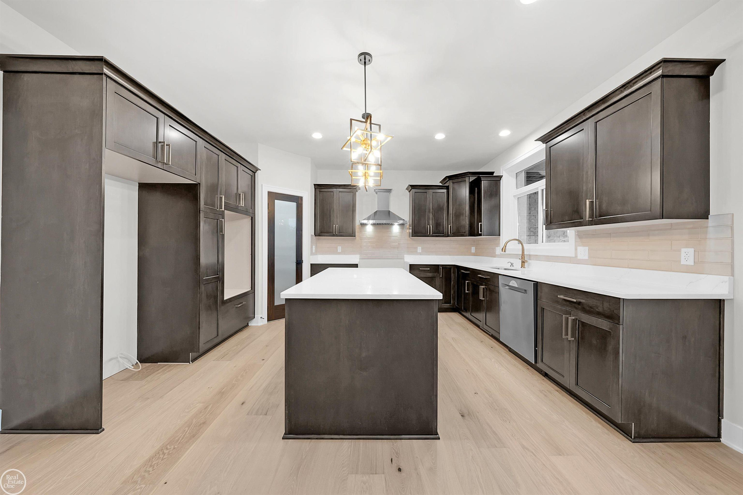 36711 N Pointe Drive, New Baltimore, MI 48047 — Photo 16
