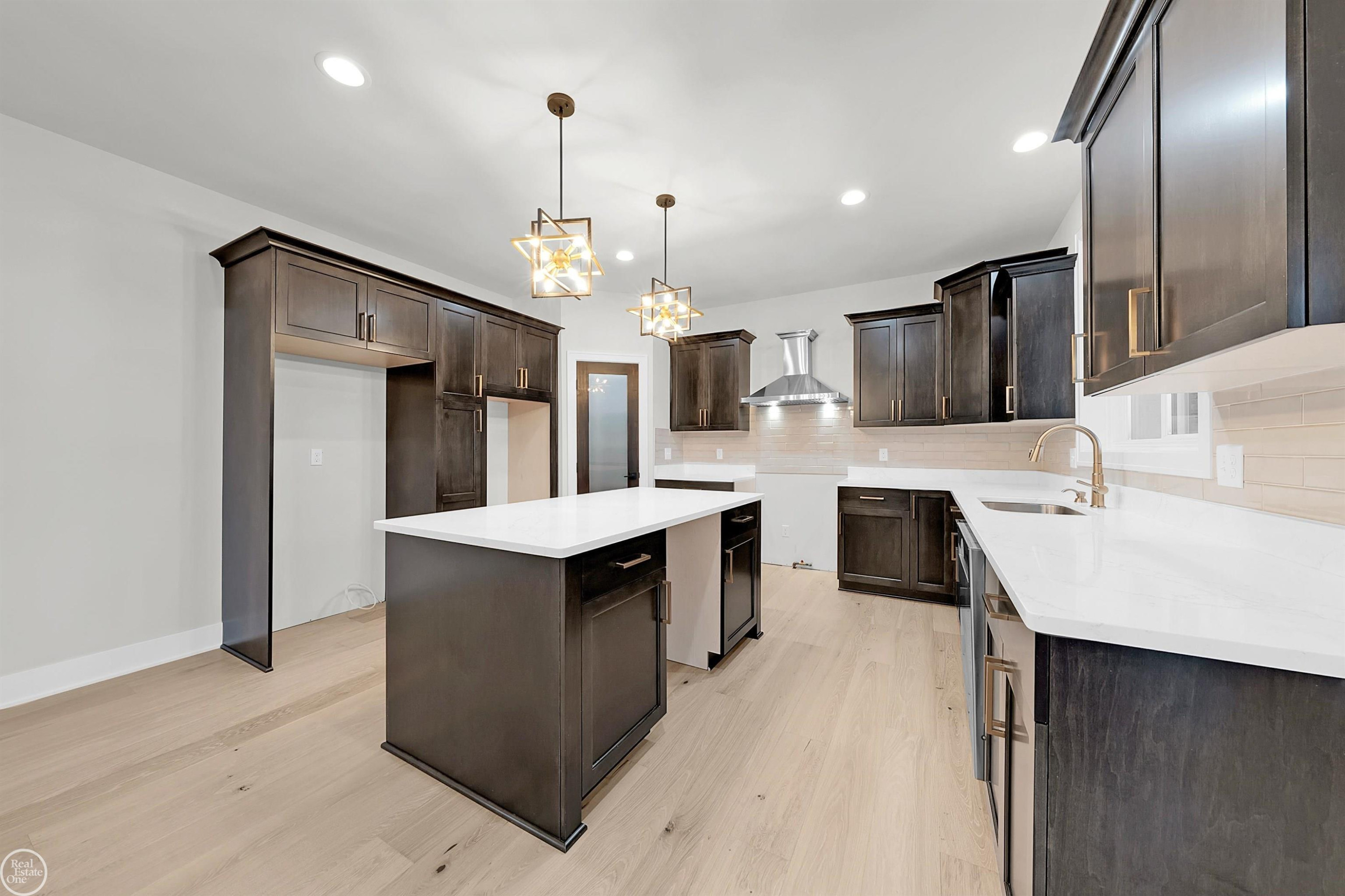 36711 N Pointe Drive, New Baltimore, MI 48047 — Photo 17