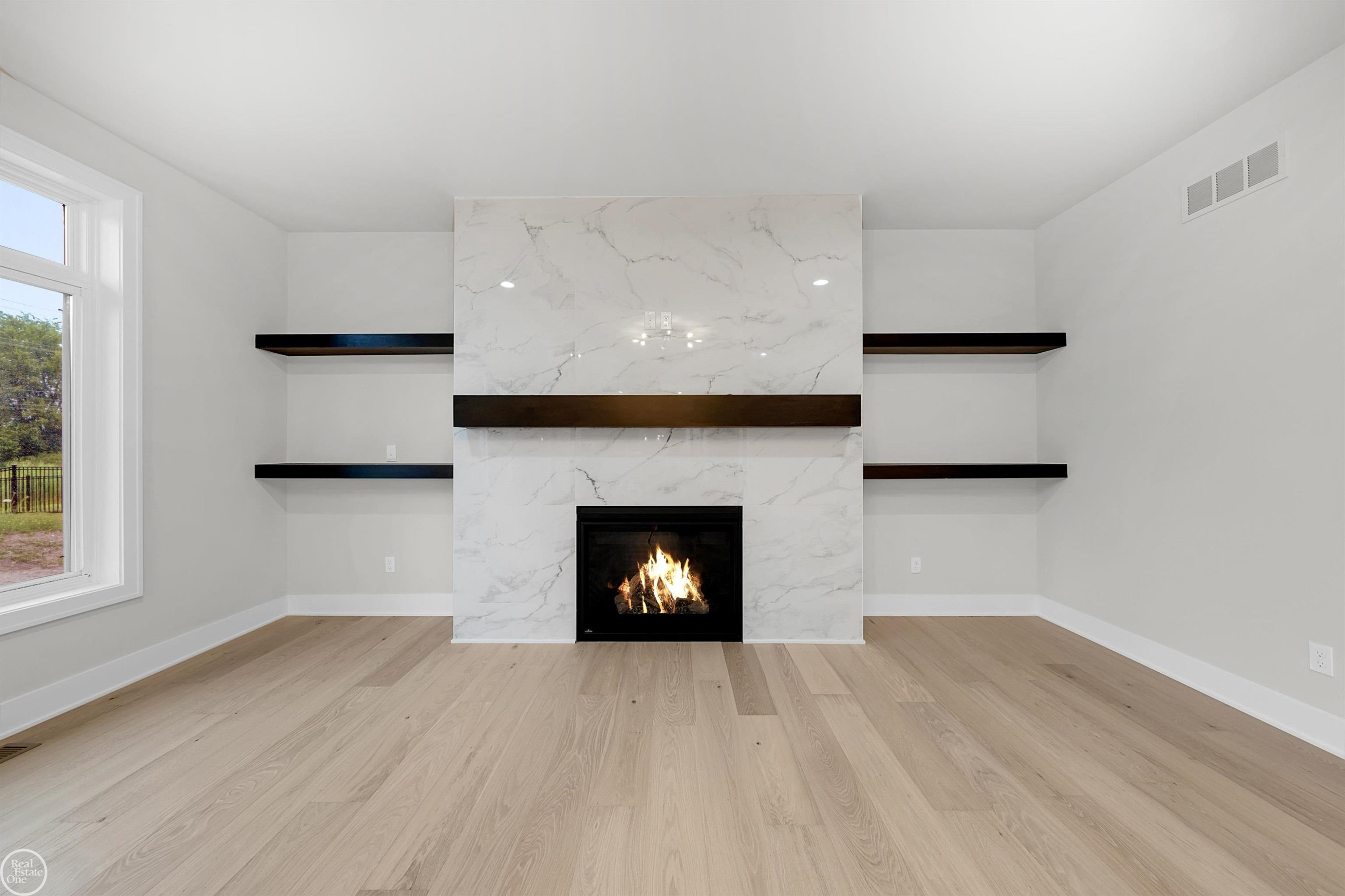 36711 N Pointe Drive, New Baltimore, MI 48047 — Photo 22