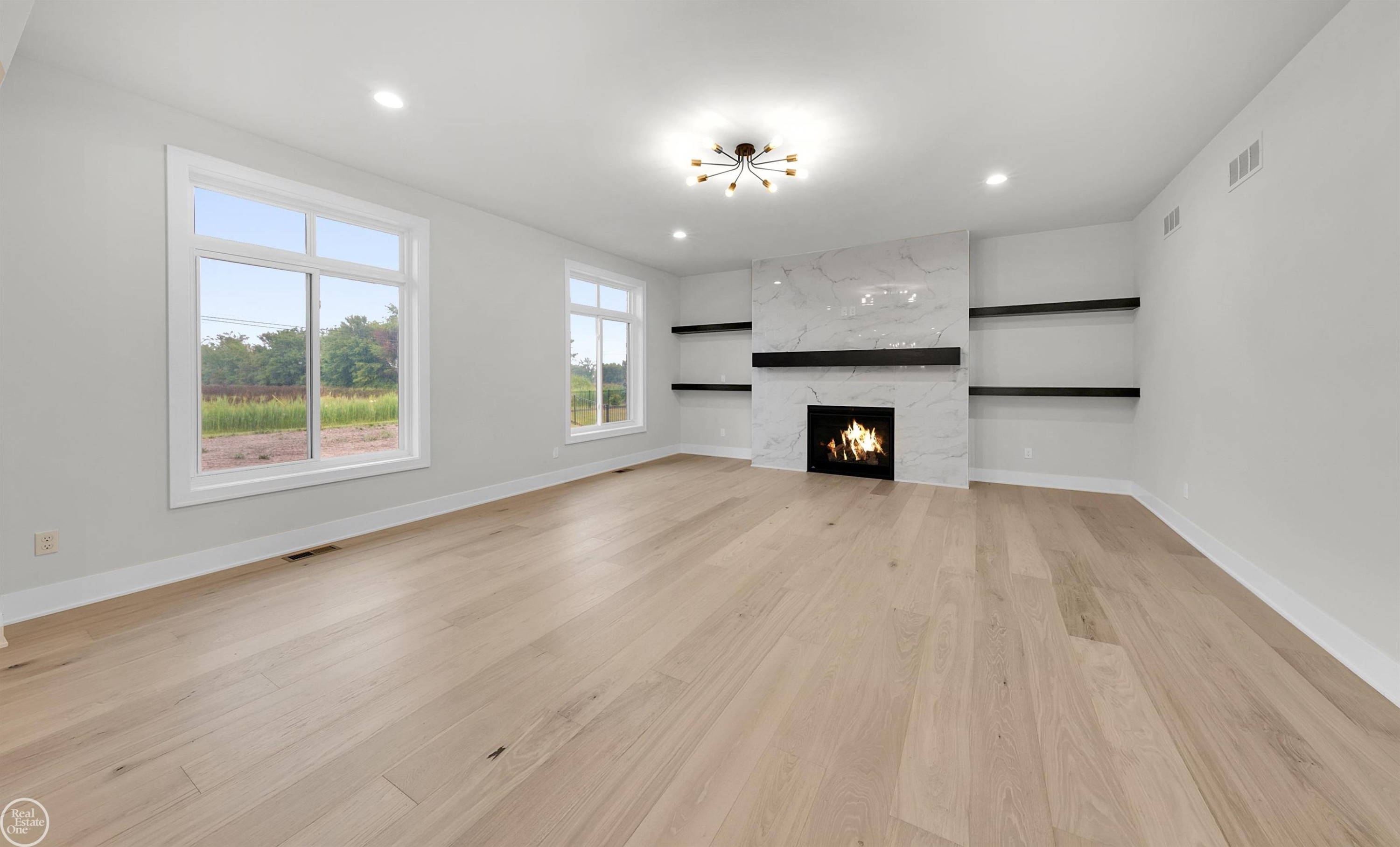 36711 N Pointe Drive, New Baltimore, MI 48047 — Photo 23