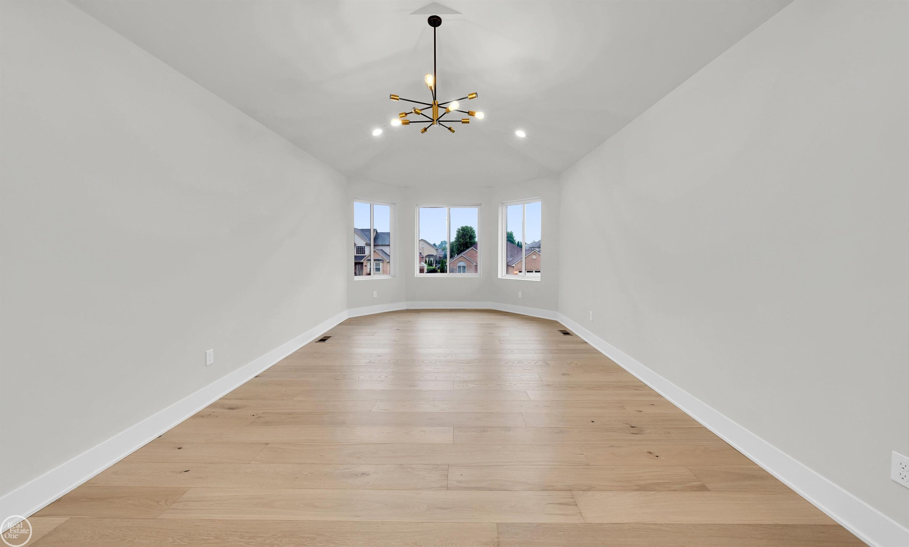 36711 N Pointe Drive, New Baltimore, MI 48047 — Photo 31