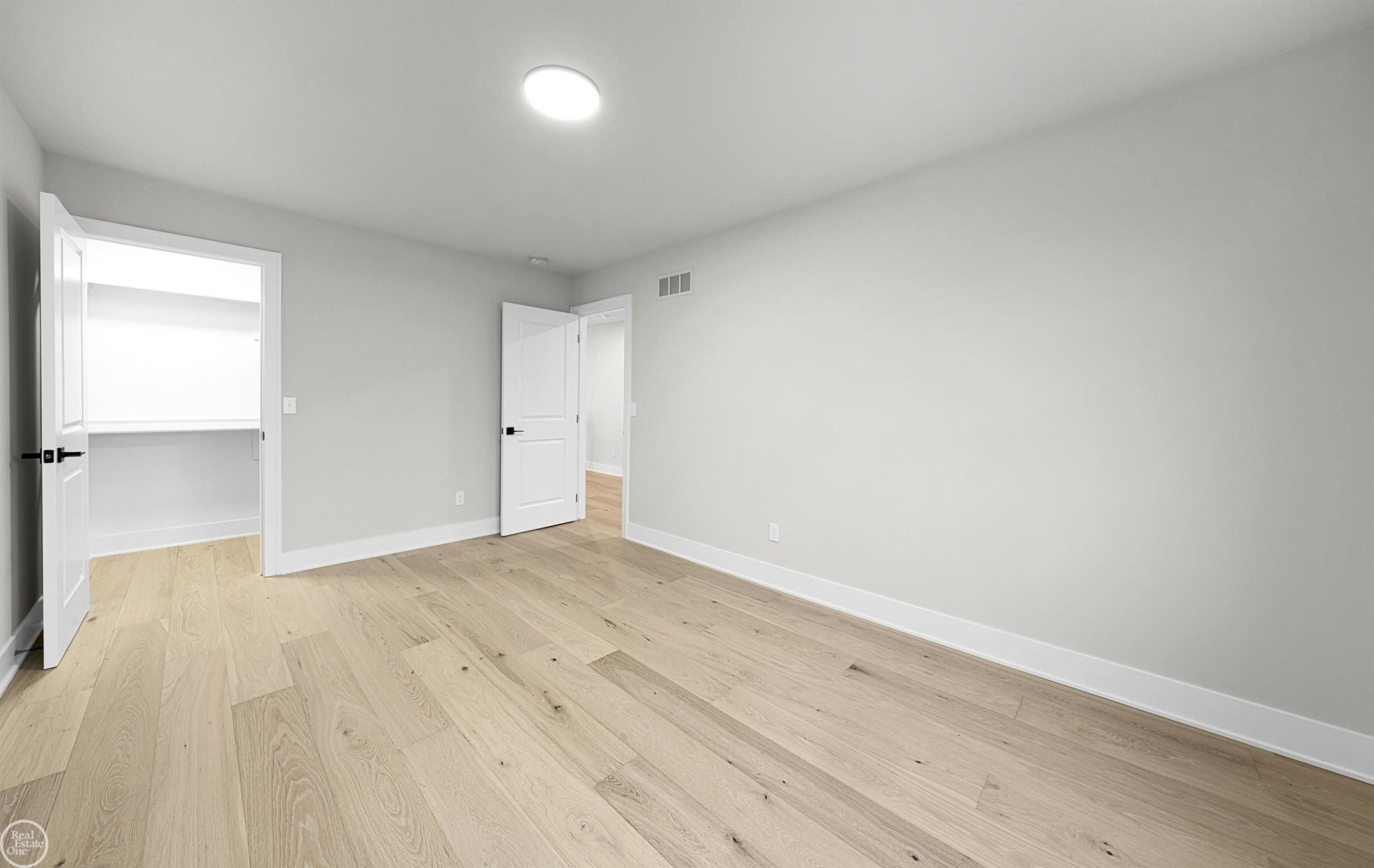 36711 N Pointe Drive, New Baltimore, MI 48047 — Photo 39