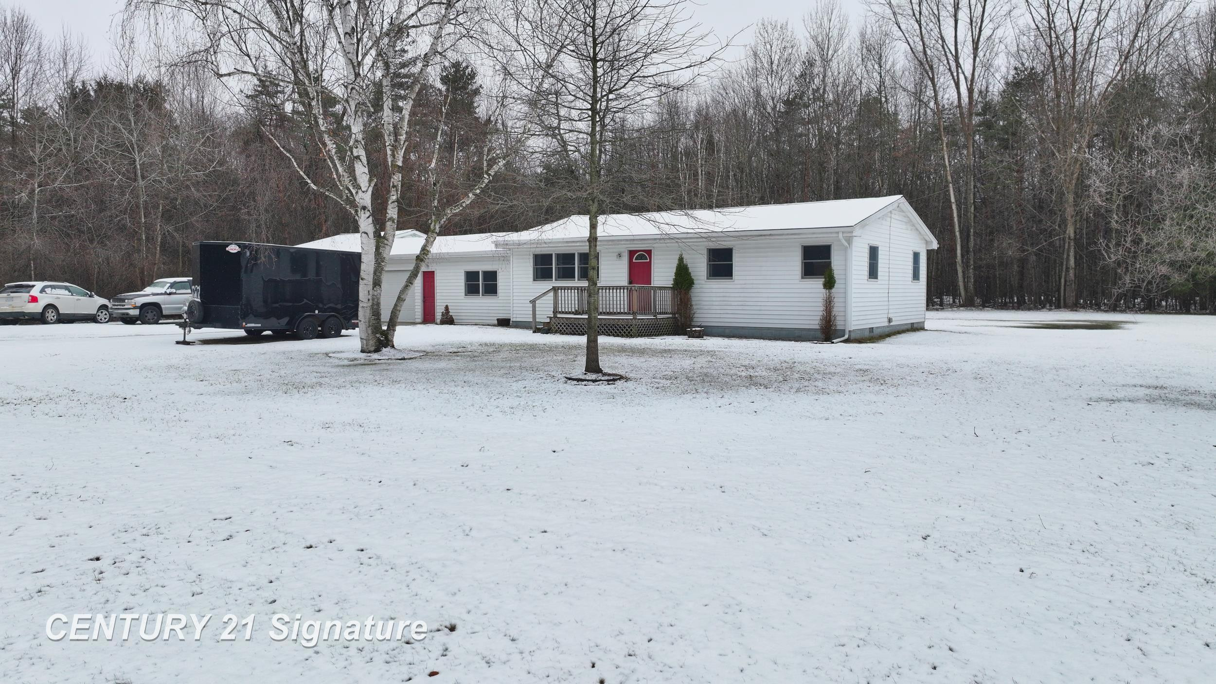 1620 S Fordney Road, Hemlock, MI 48626 — front exterior