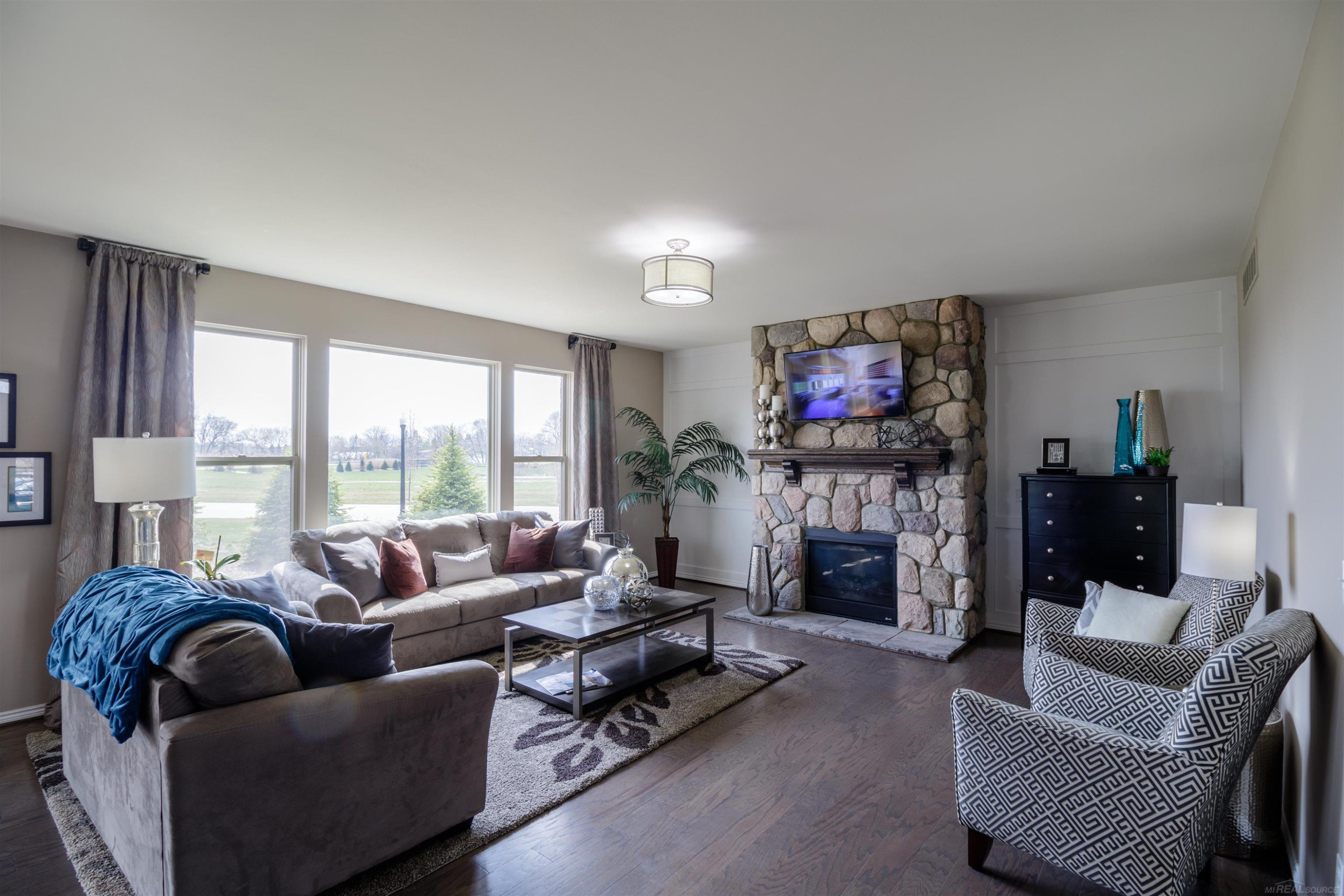 27600 Hagen Road, 2, Macomb, MI — Photo 8
