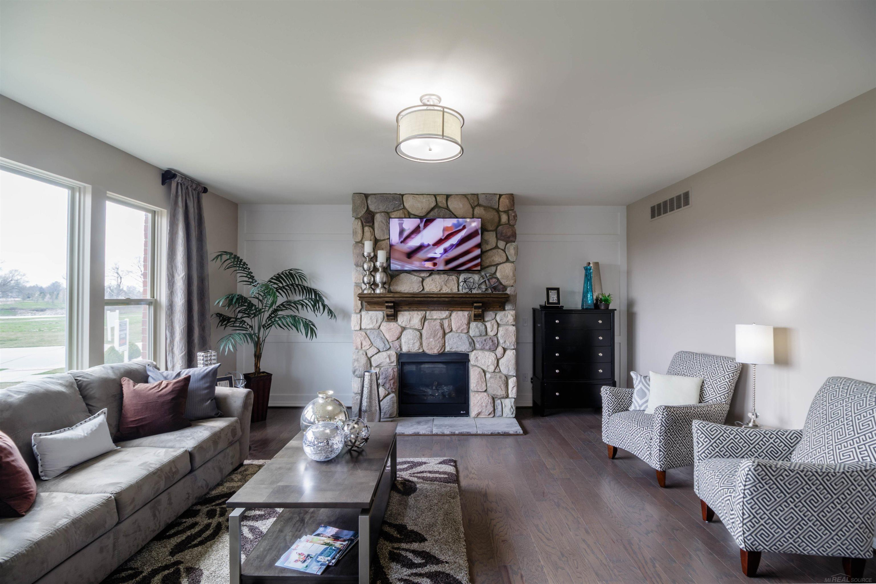 27600 Hagen Road, 2, Macomb, MI — Photo 9