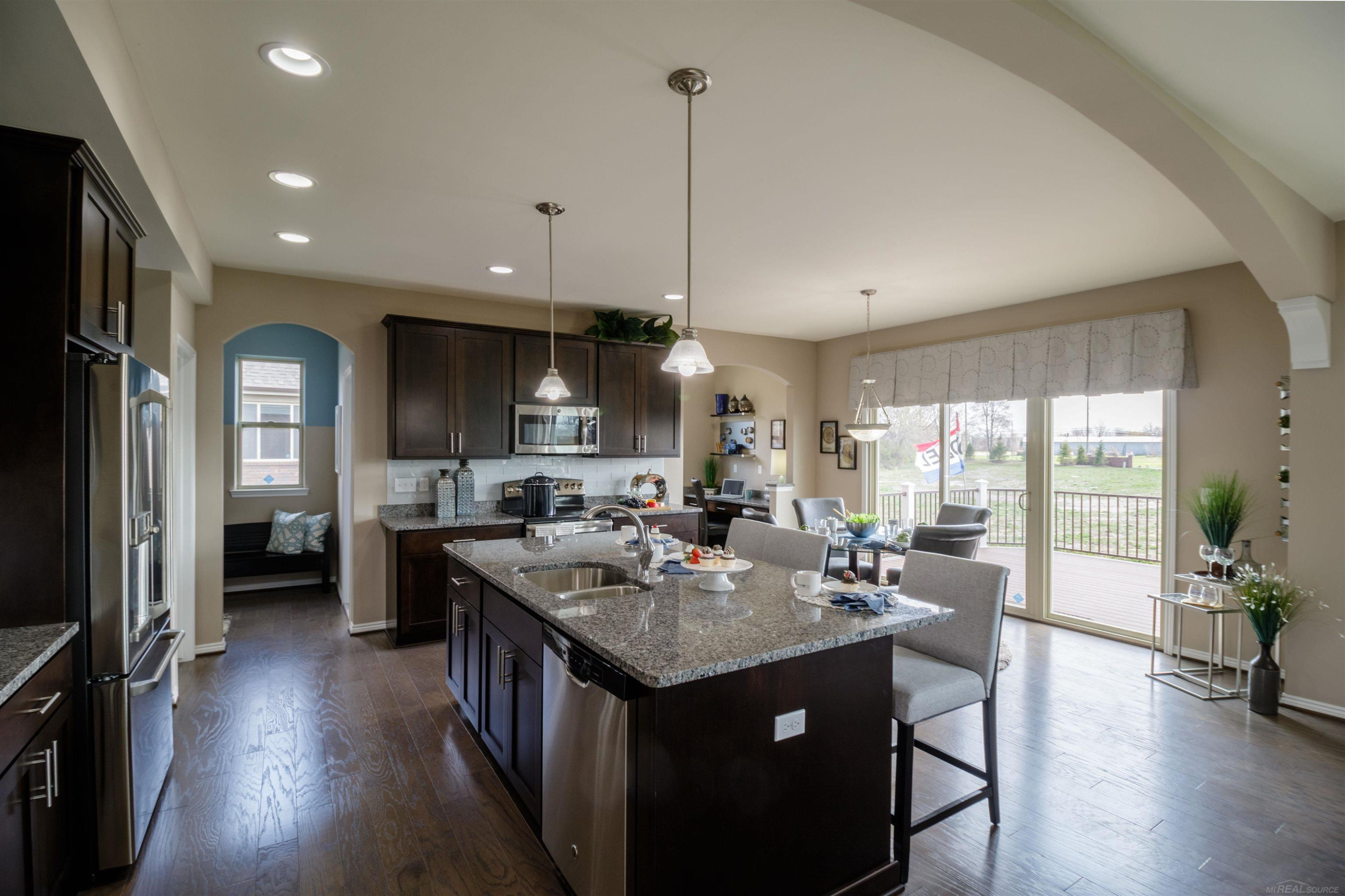 27600 Hagen Road, 2, Macomb, MI — Photo 12