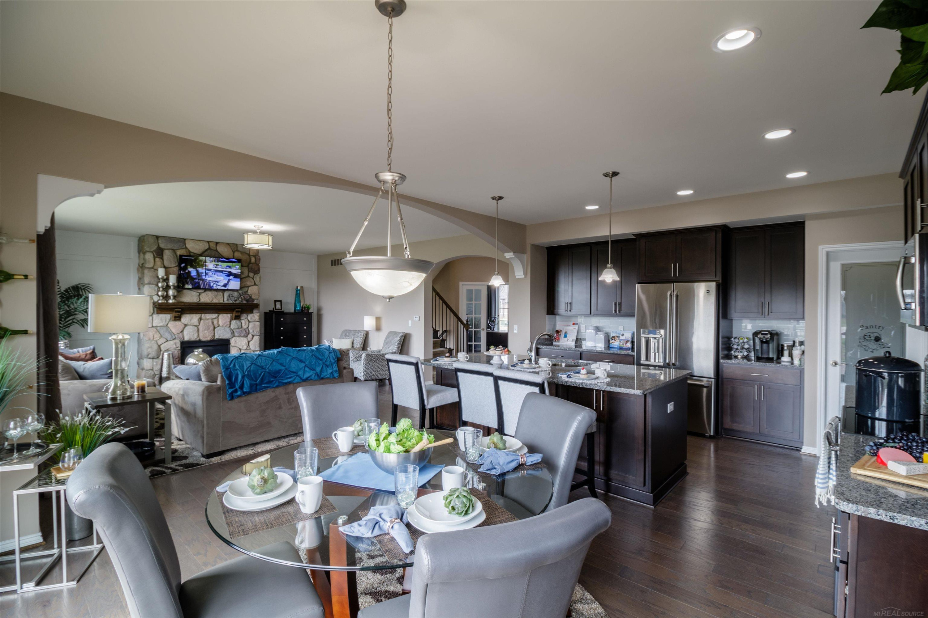 27600 Hagen Road, 2, Macomb, MI — Photo 16