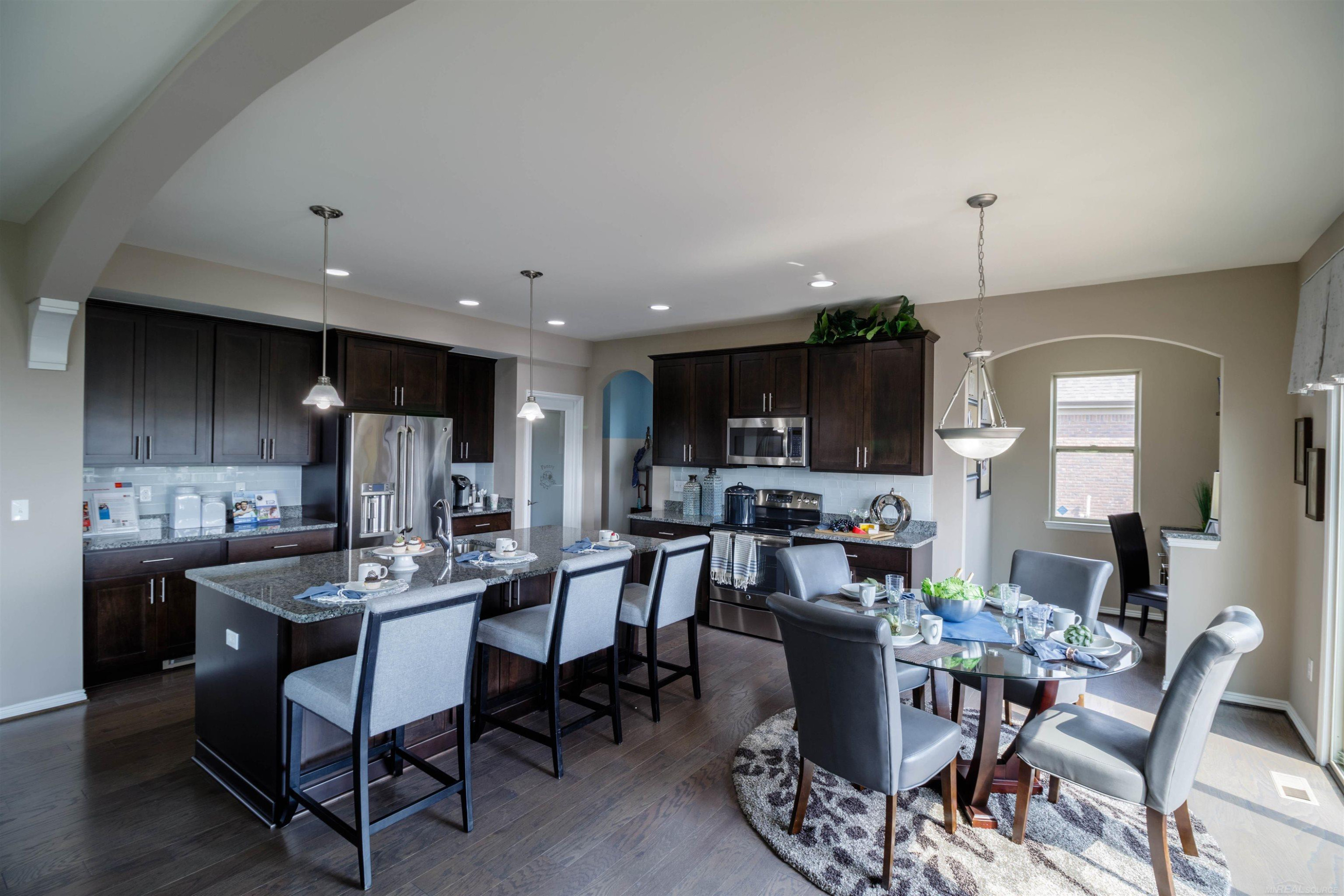27600 Hagen Road, 2, Macomb, MI — Photo 18