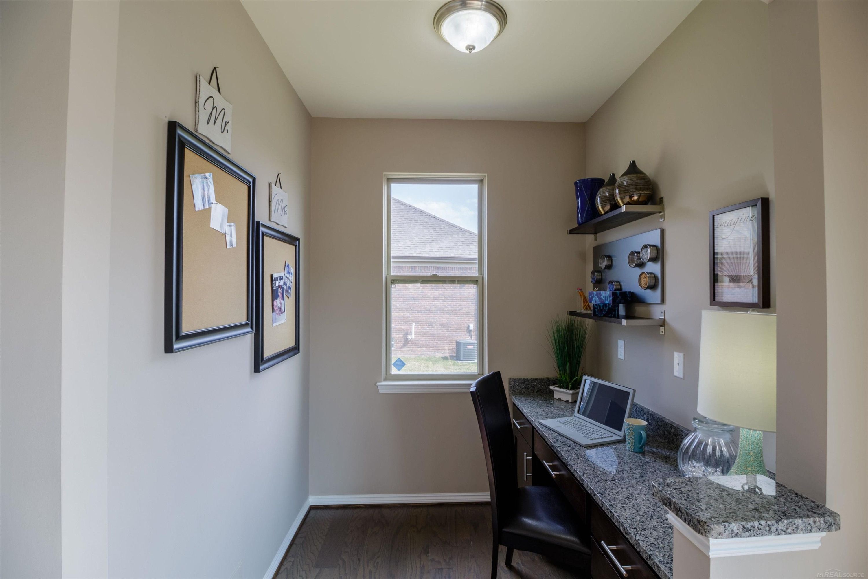 27600 Hagen Road, 2, Macomb, MI — Photo 19