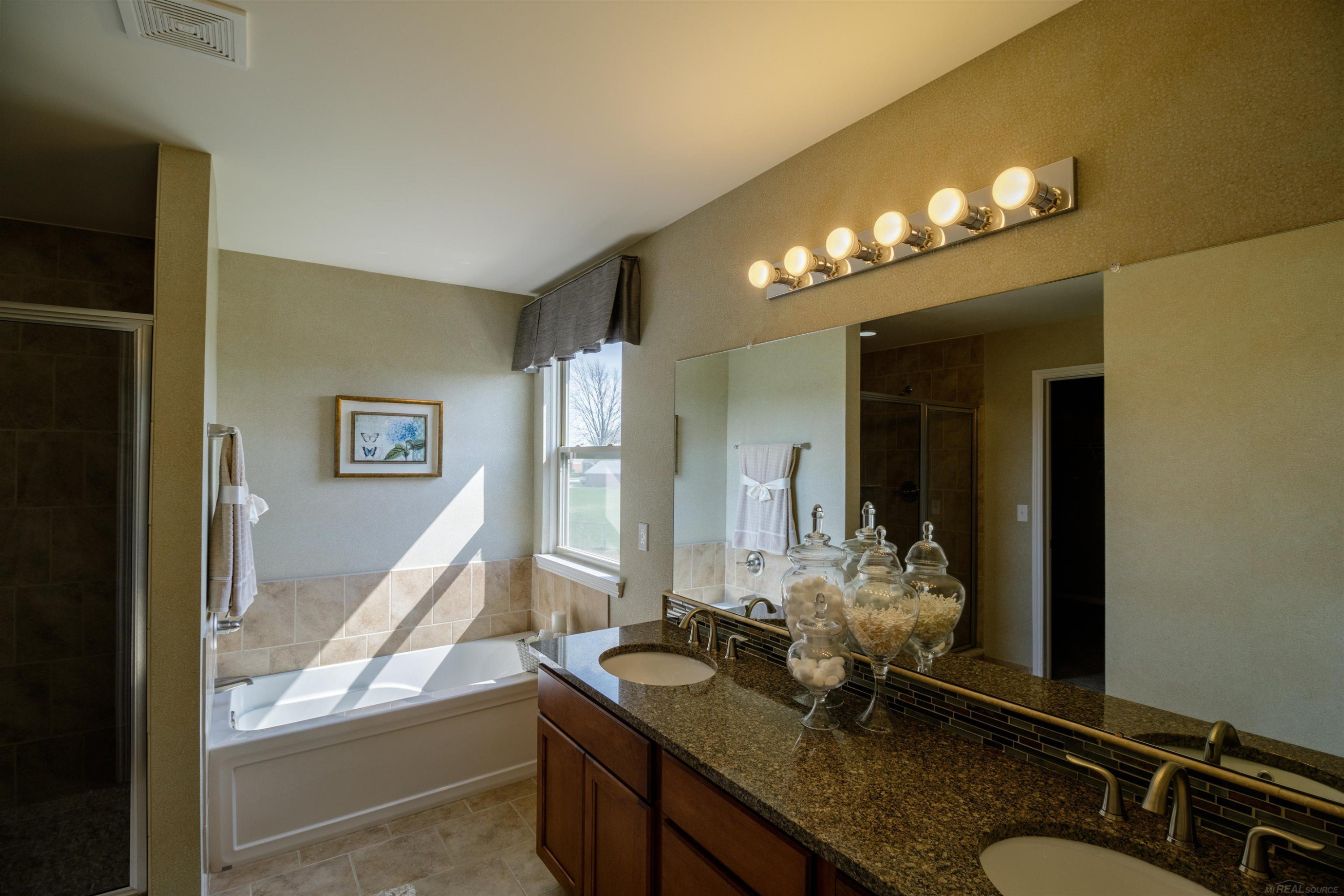 27600 Hagen Road, 2, Macomb, MI — Photo 25