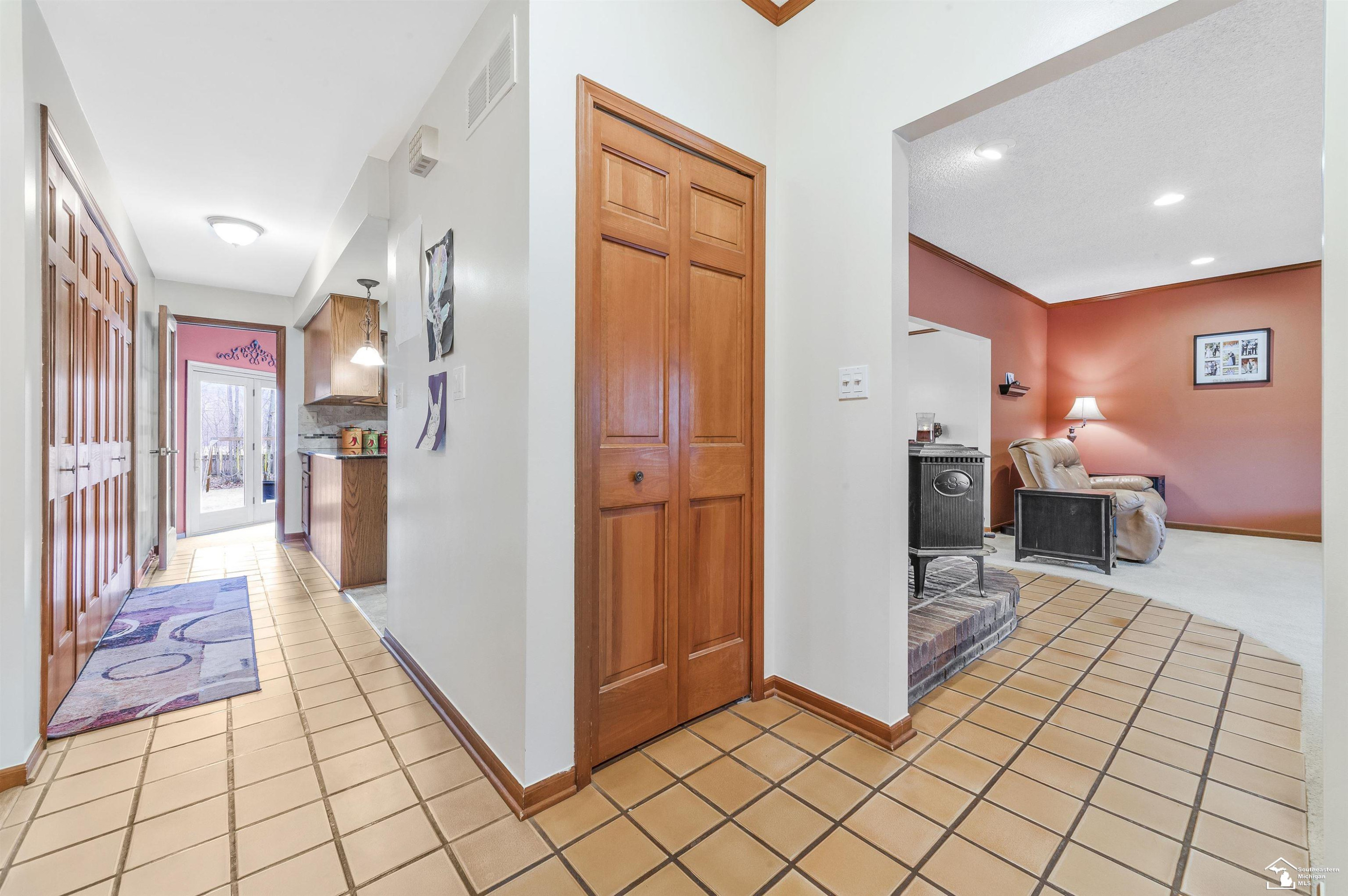 7761 Stout Avenue, Grosse Ile, MI 48138 — Photo 11