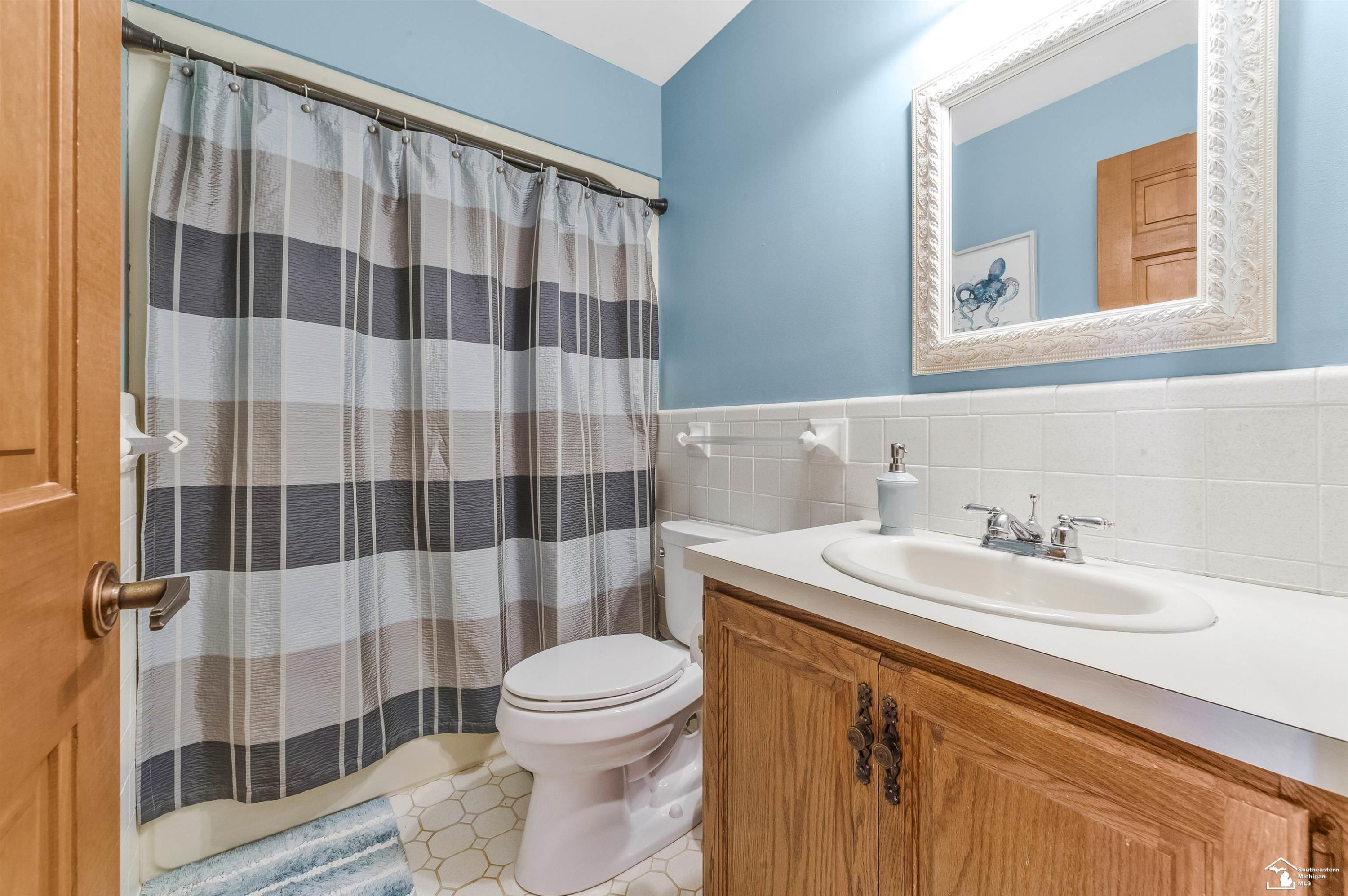 7761 Stout Avenue, Grosse Ile, MI 48138 — Photo 23