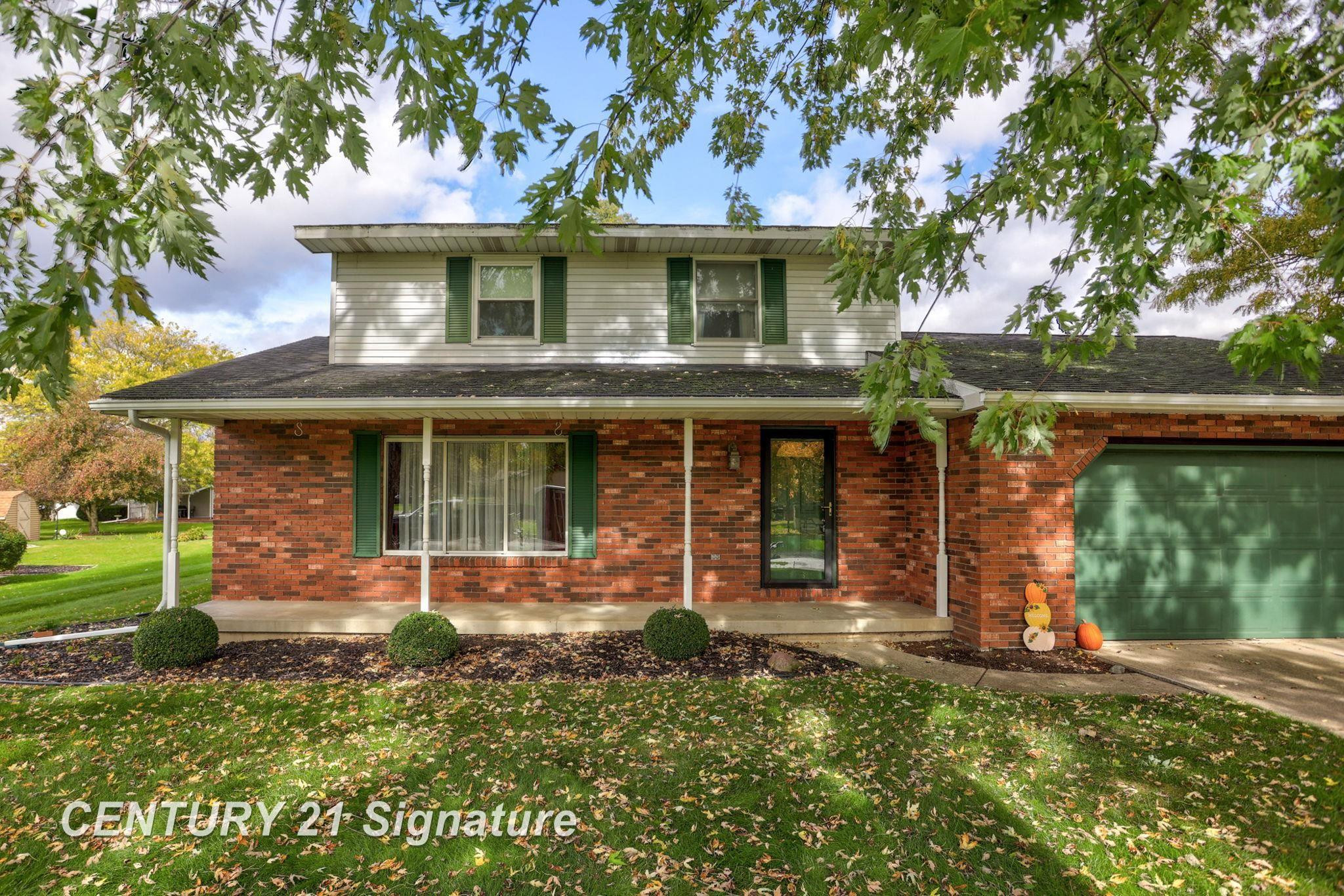 10260 Macrae Drive, Freeland, MI 48623 — front exterior