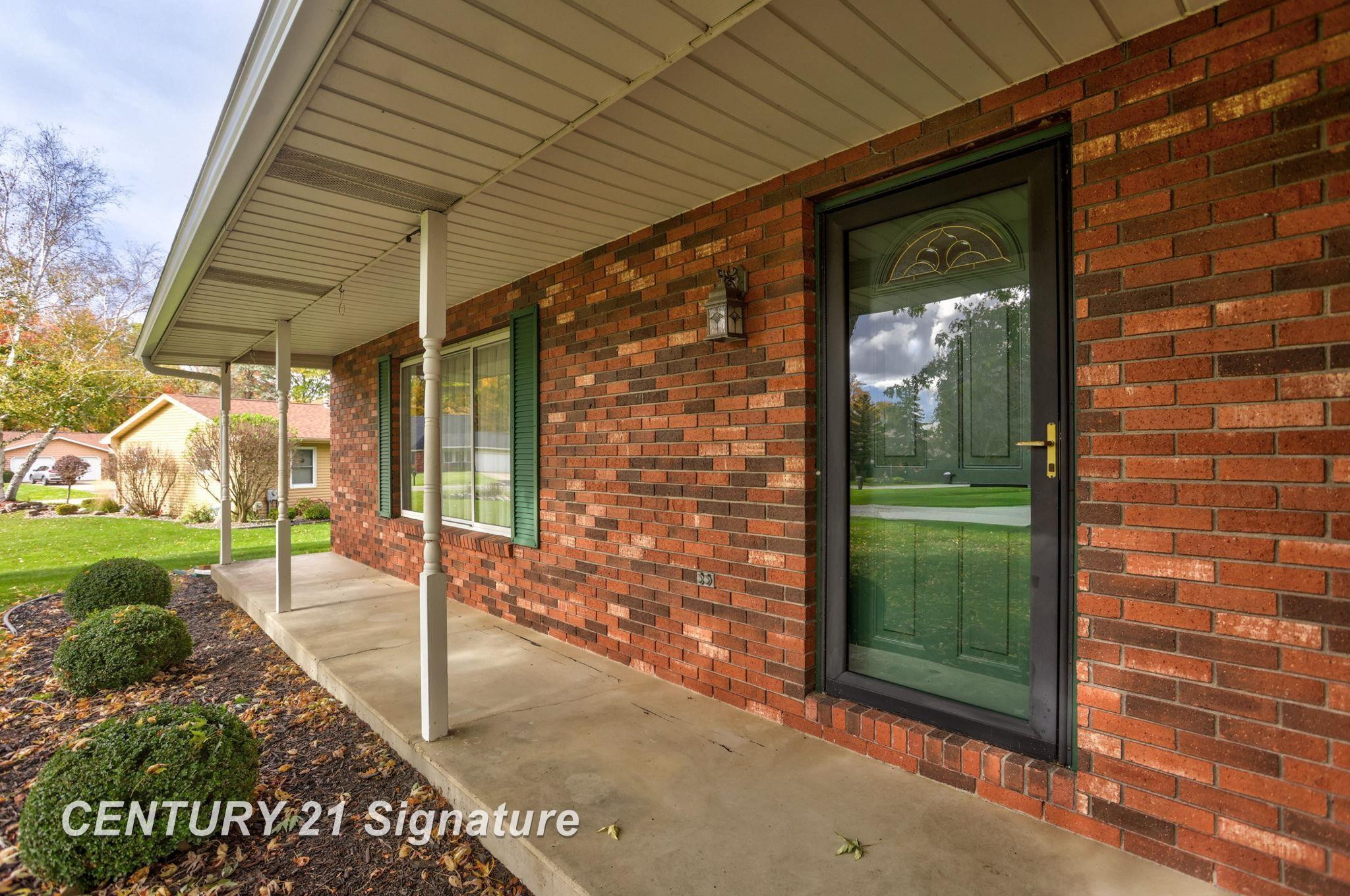 10260 Macrae Drive, Freeland, MI 48623 — Photo 6