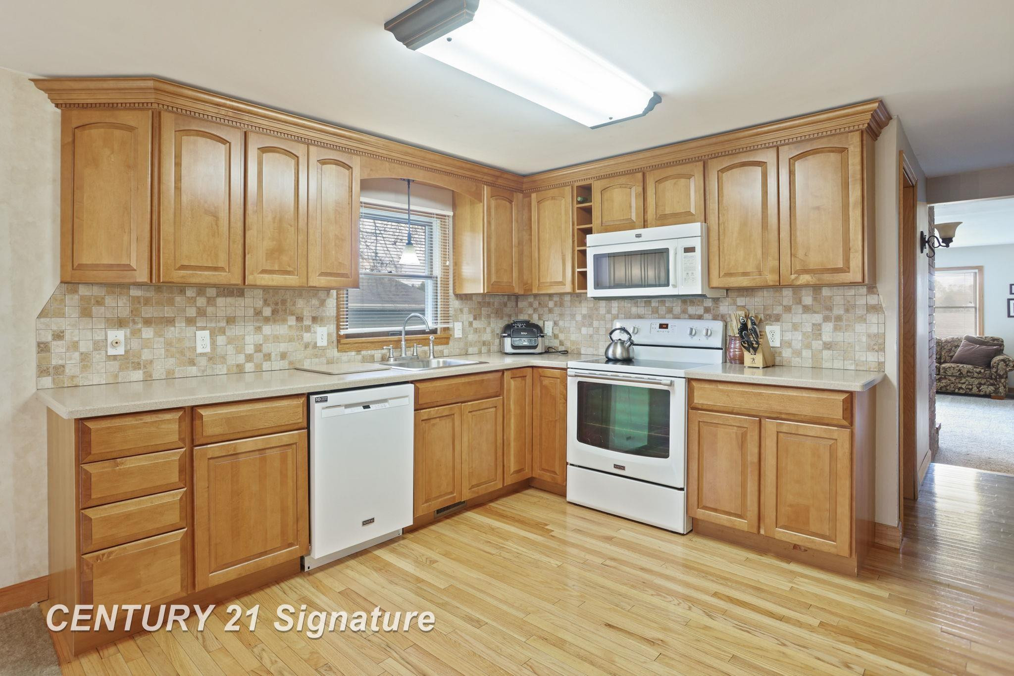 10260 Macrae Drive, Freeland, MI 48623 — Photo 16
