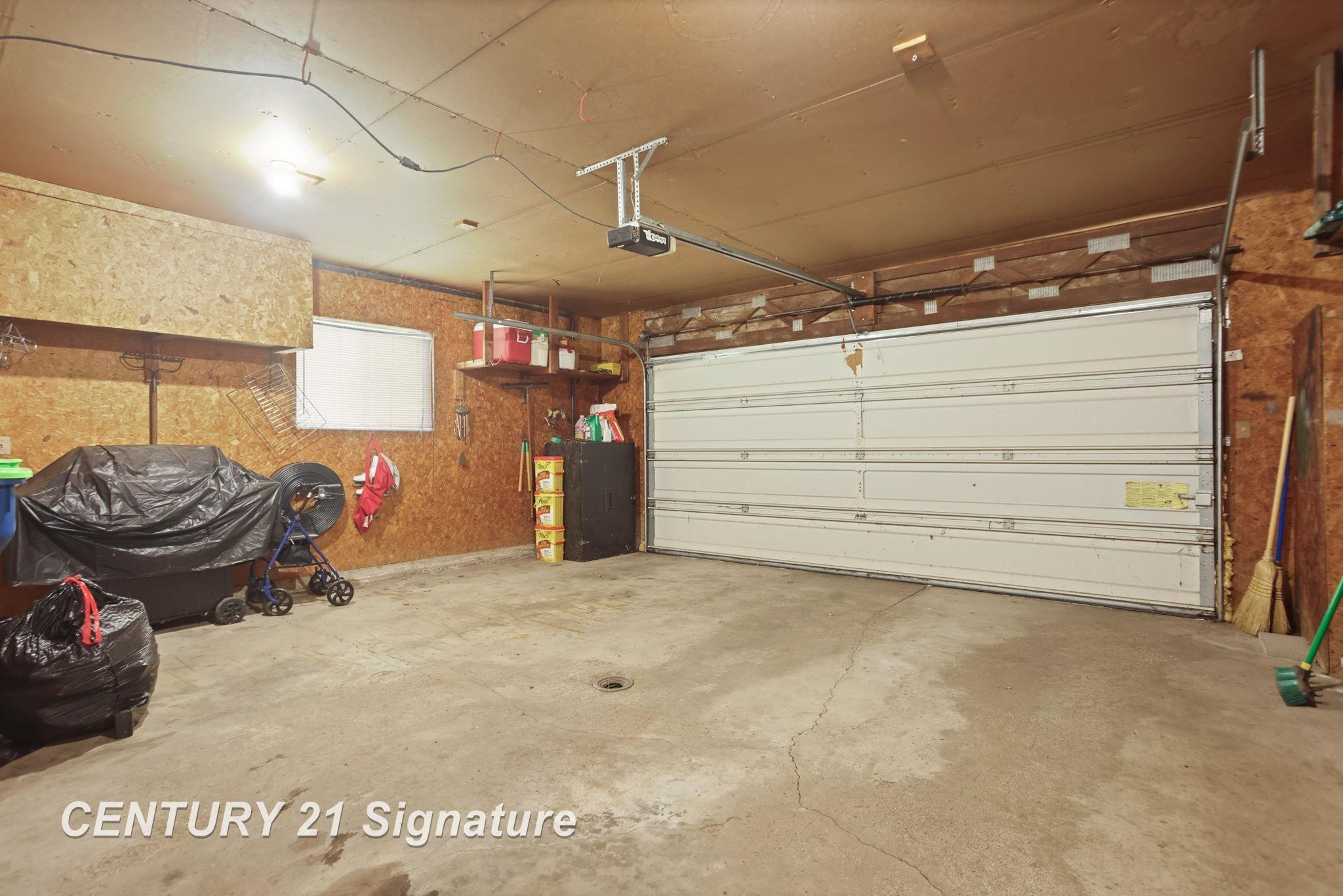 10260 Macrae Drive, Freeland, MI 48623 — Photo 33